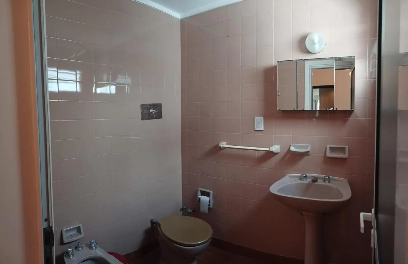Bathroom in Sur Hotel