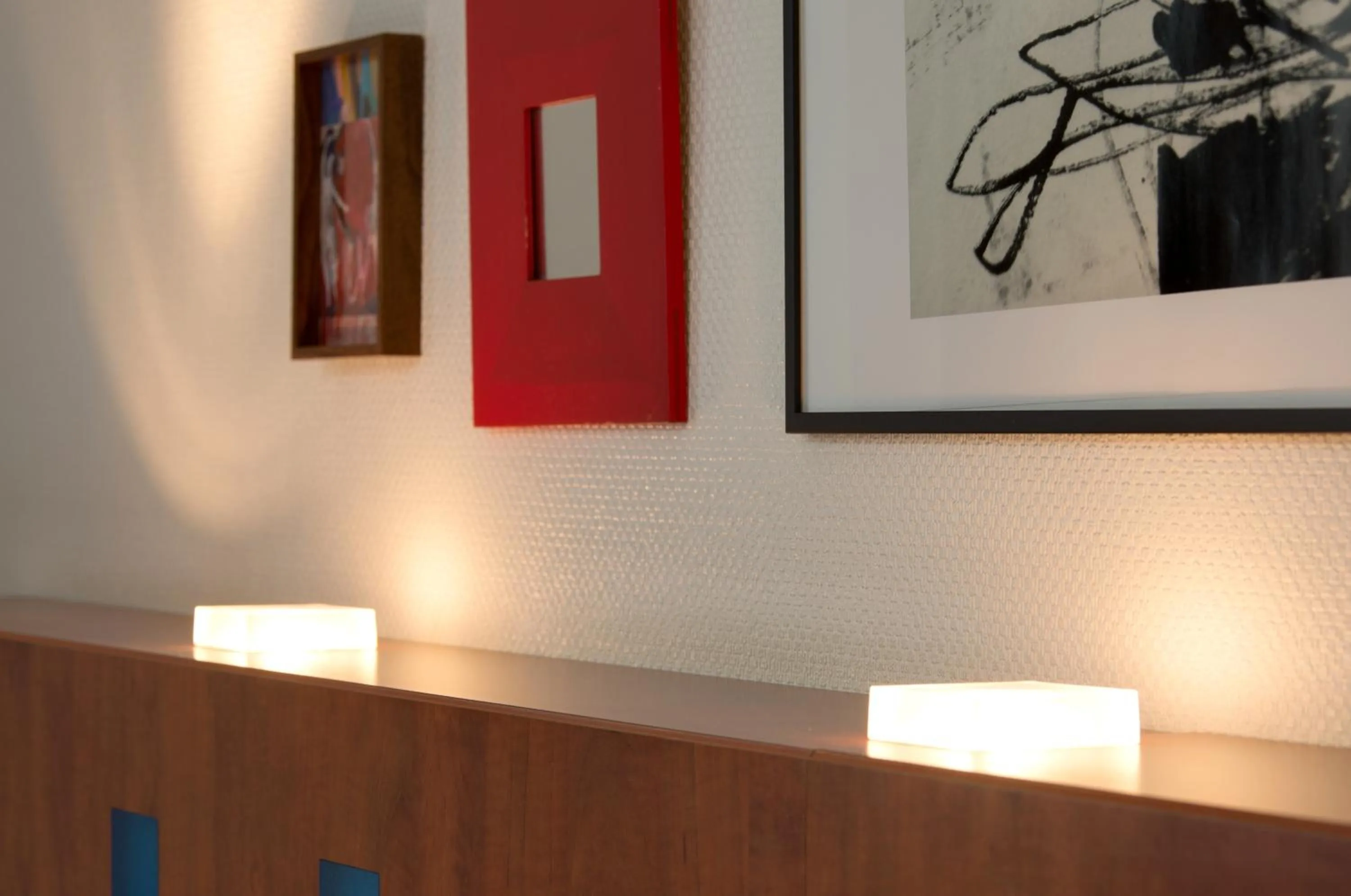 Decorative detail in The Originals Boutique, Hôtel Le Pariou, Issoire