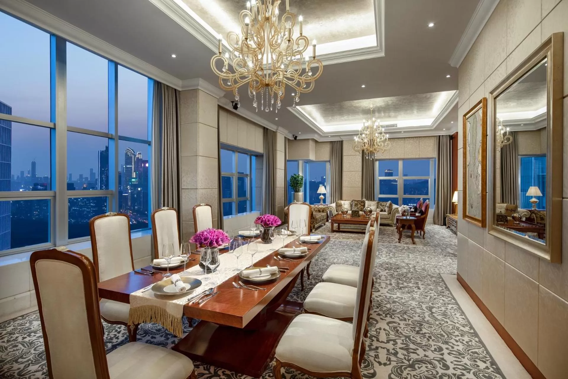 Restaurant/places to eat in Crowne Plaza Shenzhen Futian