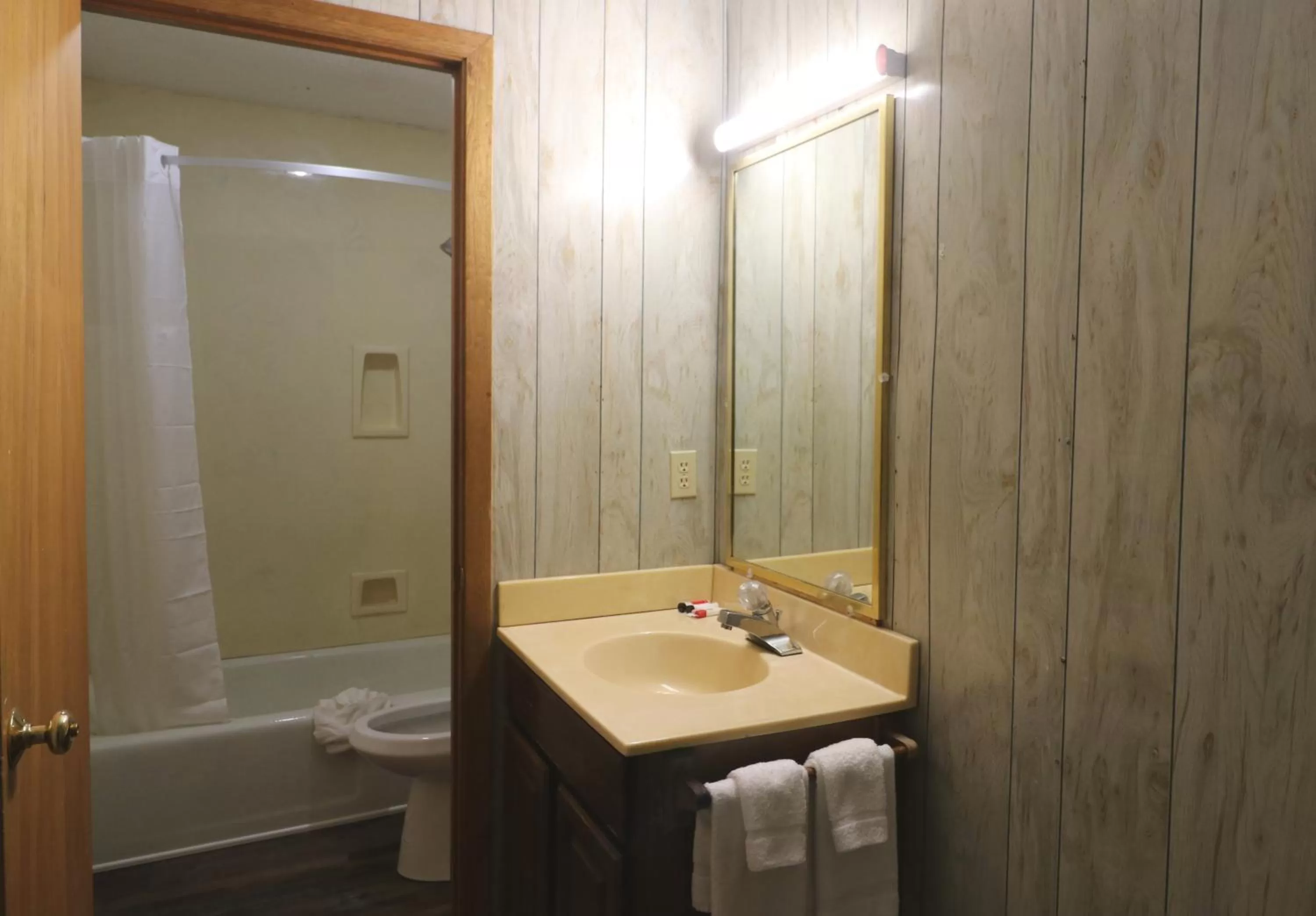Shower, Bathroom in Travelodge by Wyndham Gatlinburg