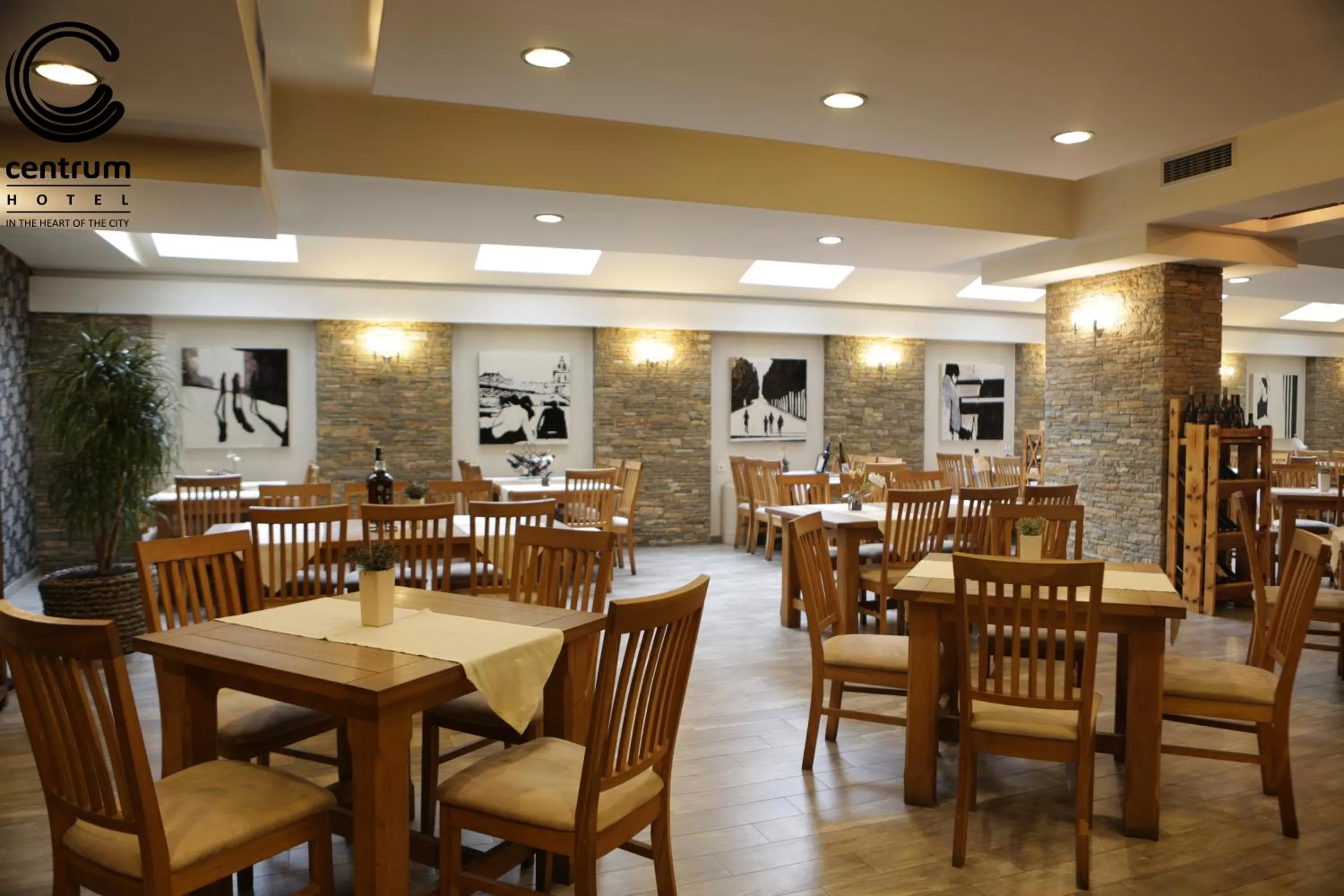 Restaurant/Places to Eat in Hotel Centrum Prizren