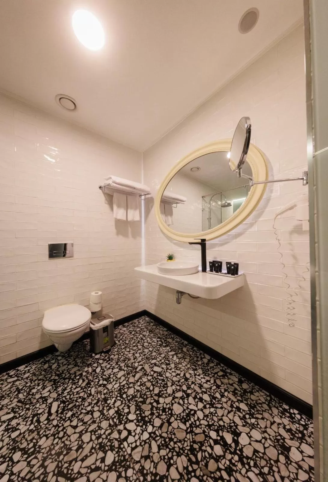 Bathroom in Garden Hotel Boutique & Events