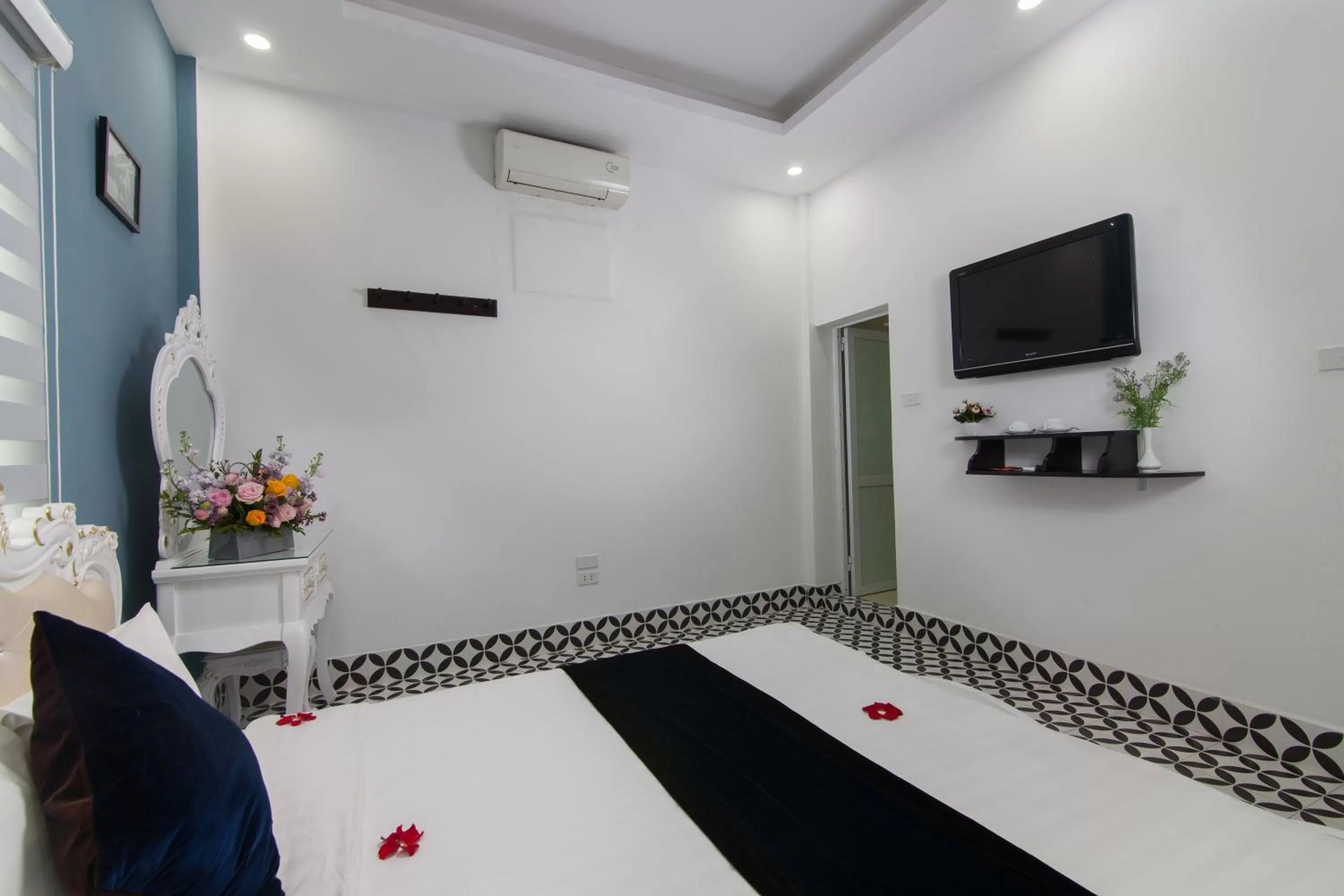 Property building in Hanoi Boutique House