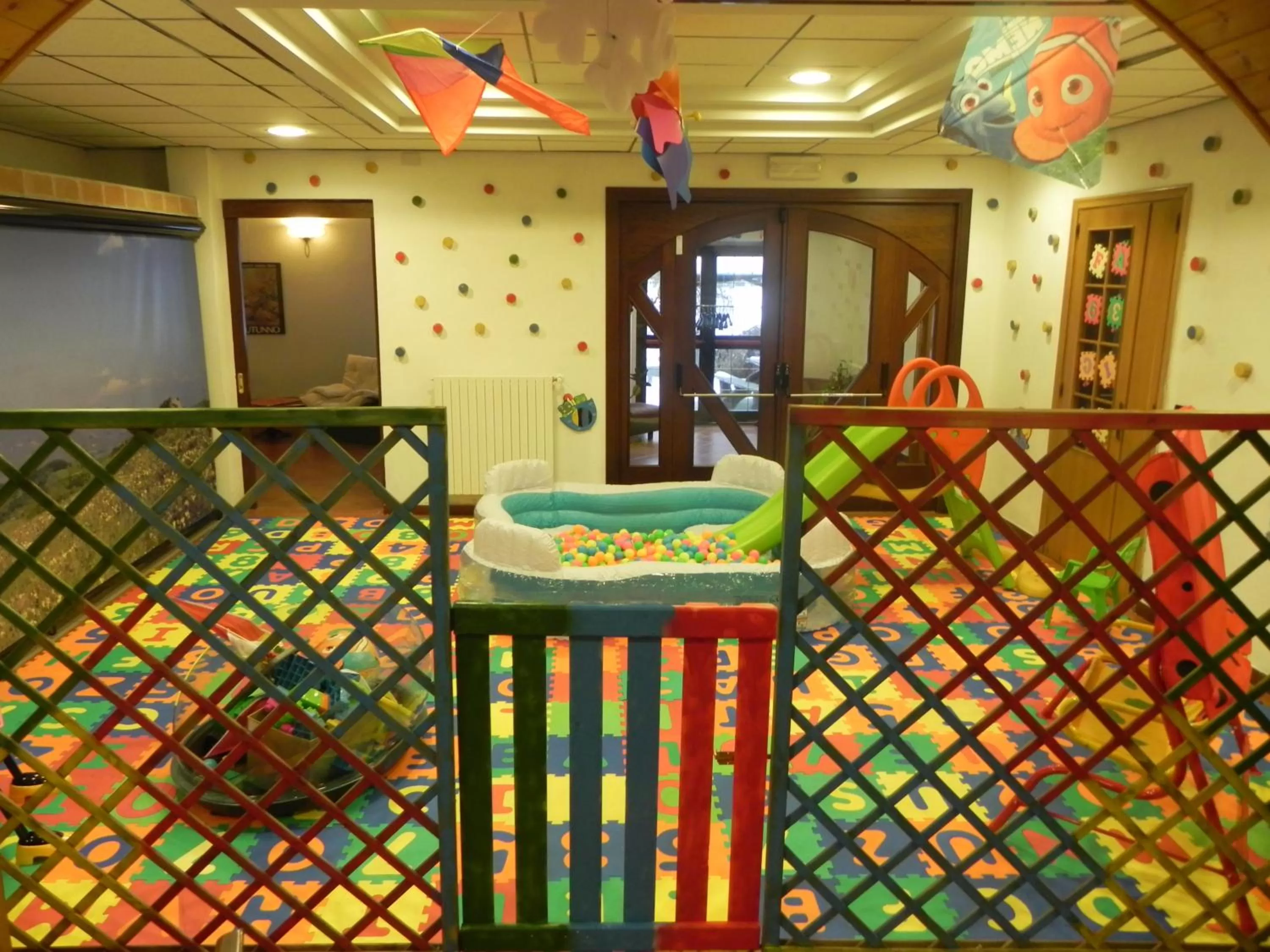 Children play ground in Albergo Le Macinaie - Monte Amiata