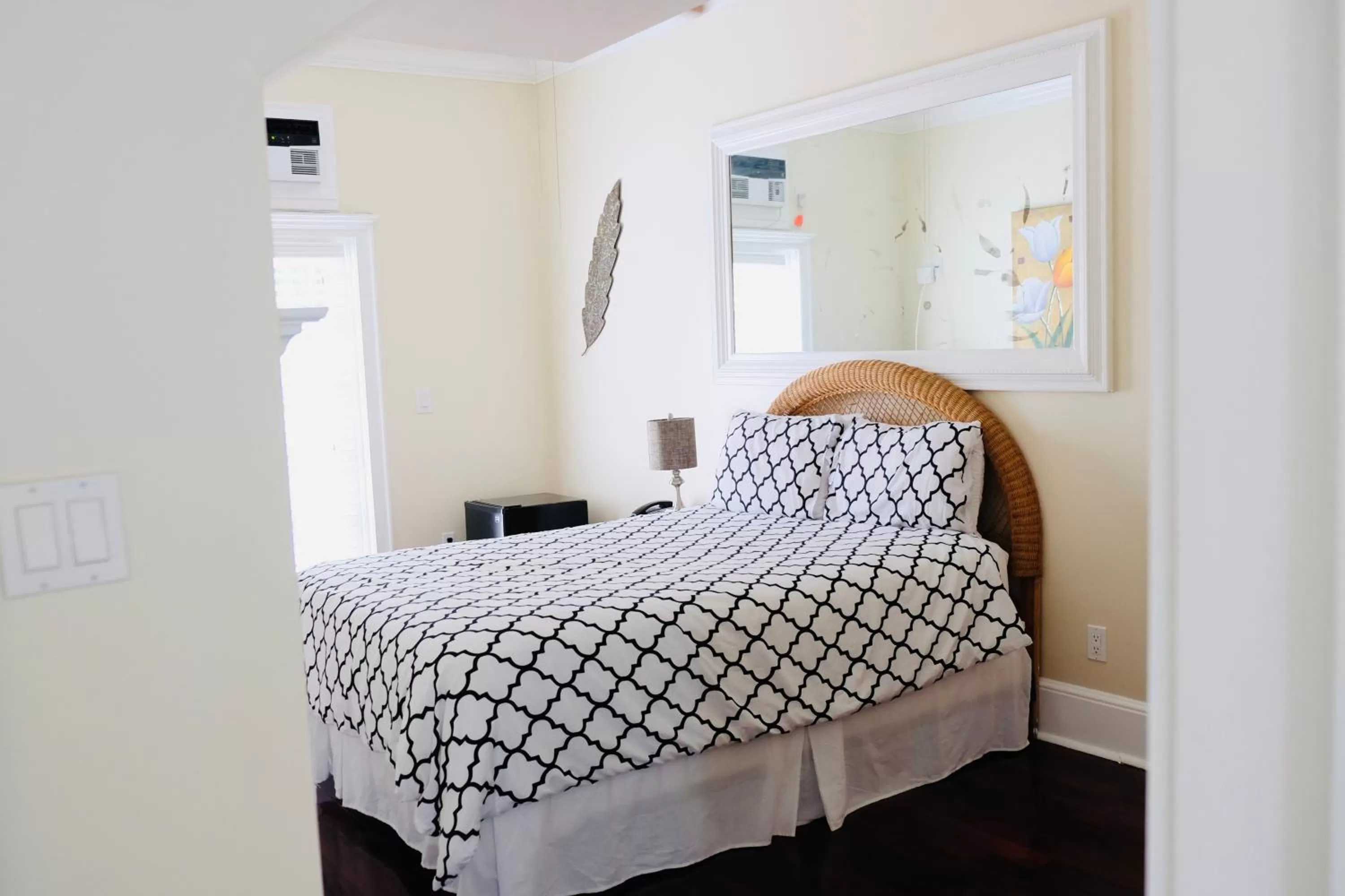 Photo of the whole room, Bed in The Casablanca Hotel