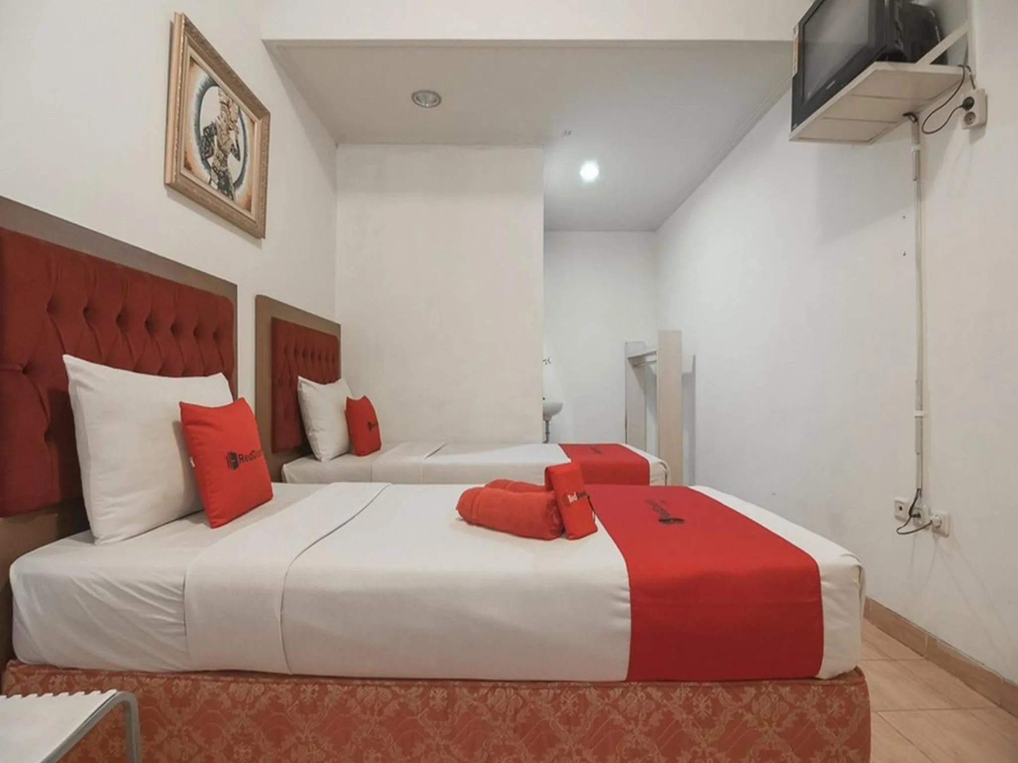 Bedroom, Bed in RedDoorz @ Buah Batu 3