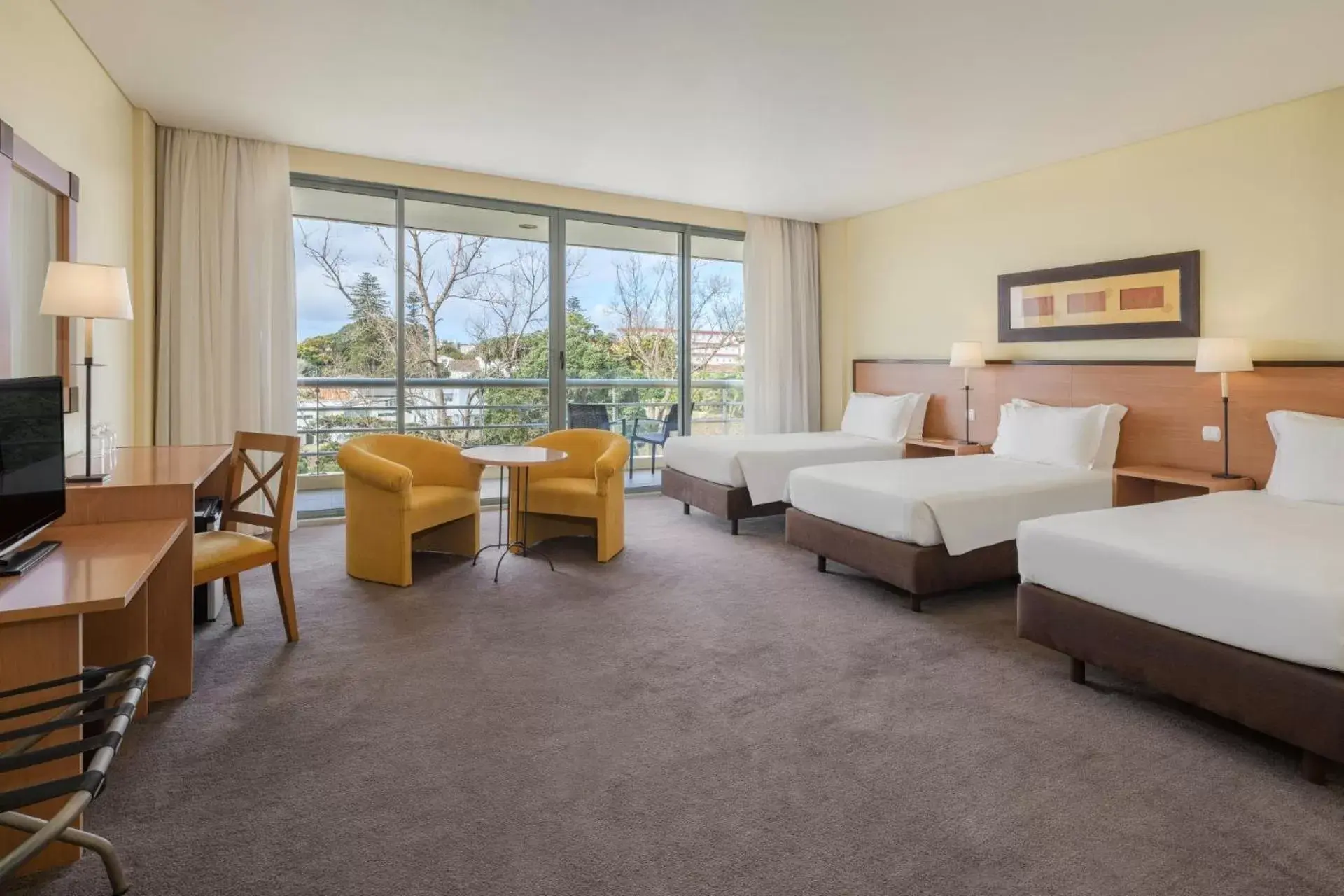 Classic Triple Room with Balcony in Sao Miguel Park Hotel Classic Triple Room with Balcony in Sao Miguel Park Hotel