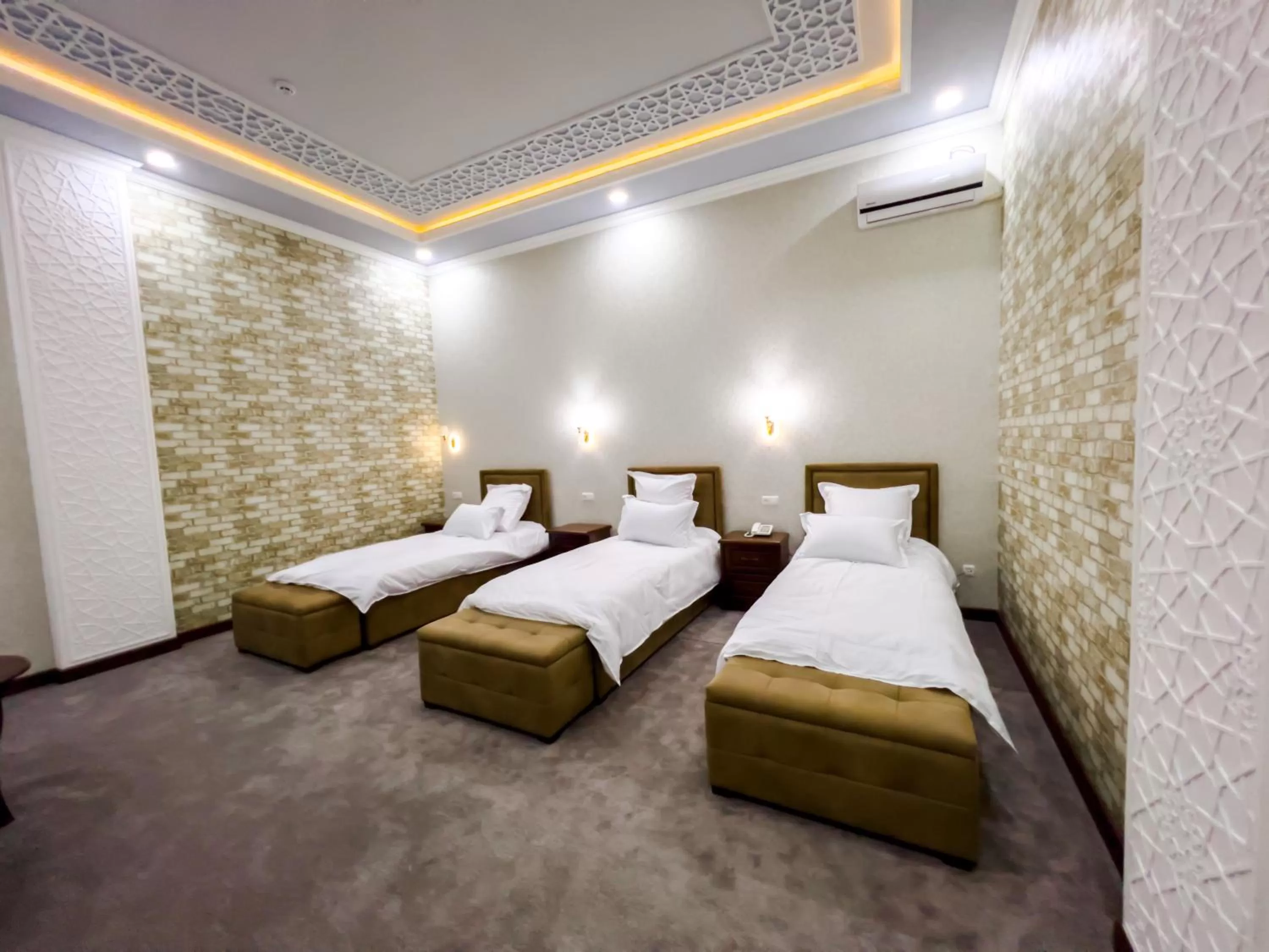 Bed in Hotel Marakanda