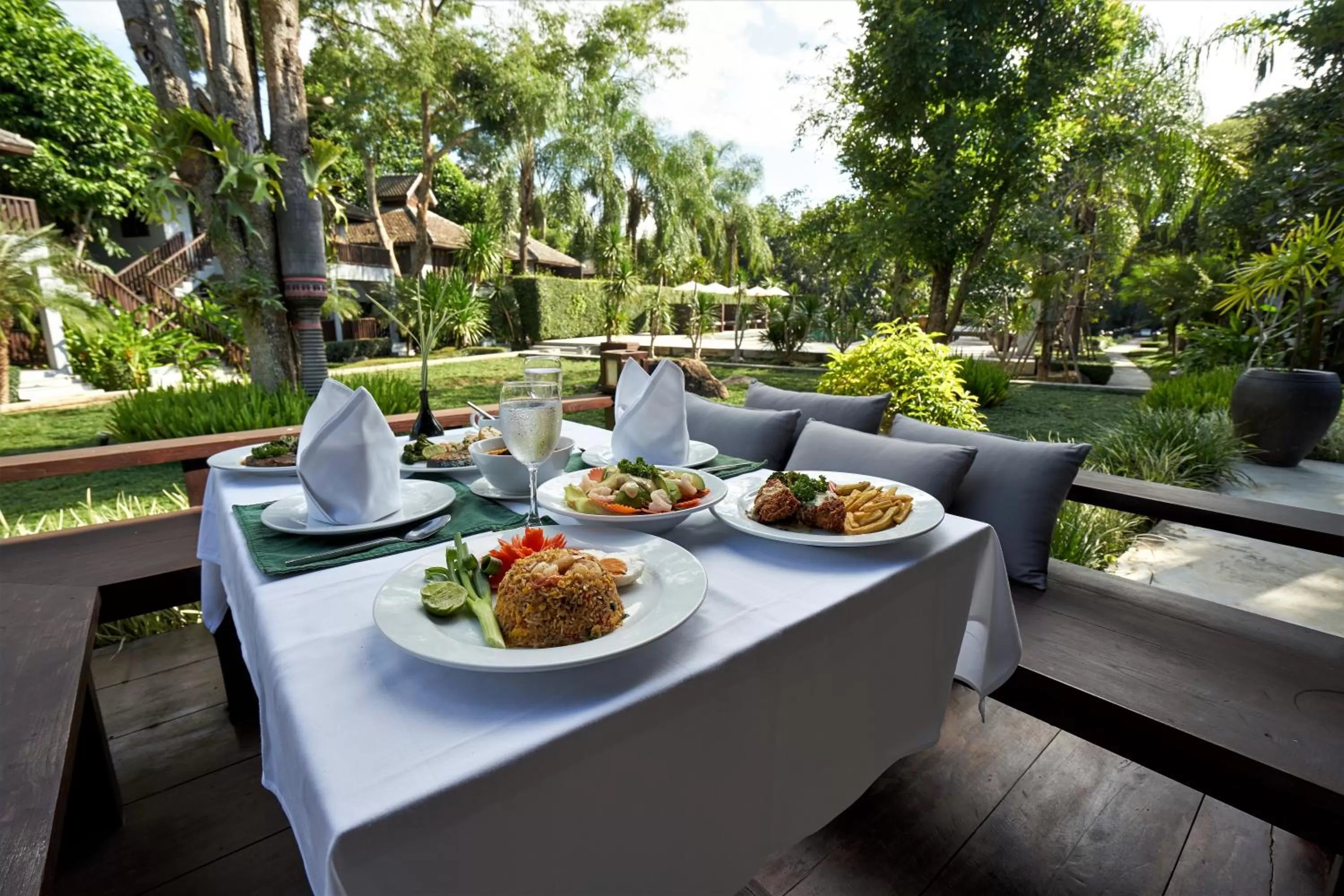 Meals in The Quarter Pai