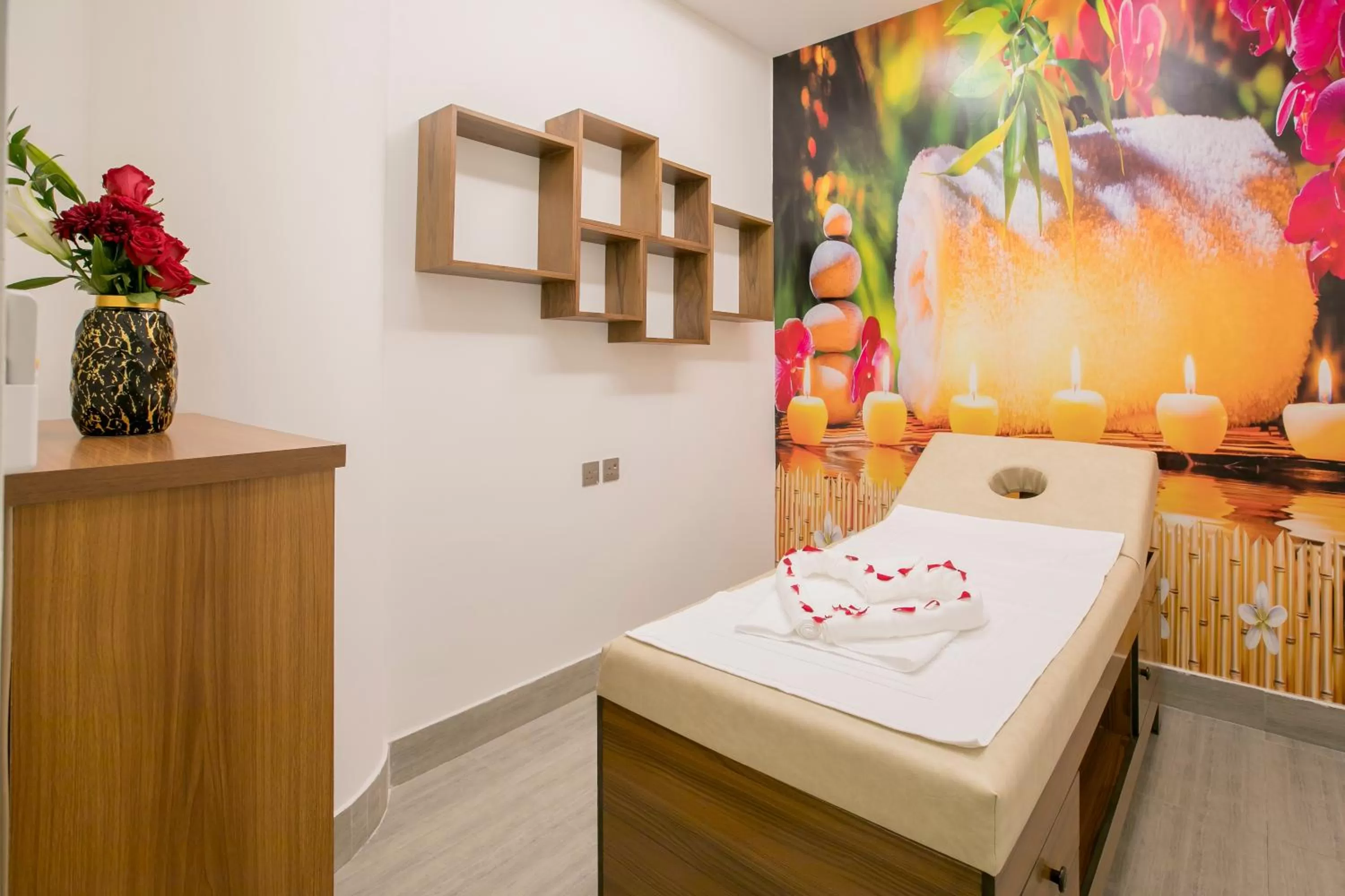 Massage, Bed in Luxury Night Al Munsiyah