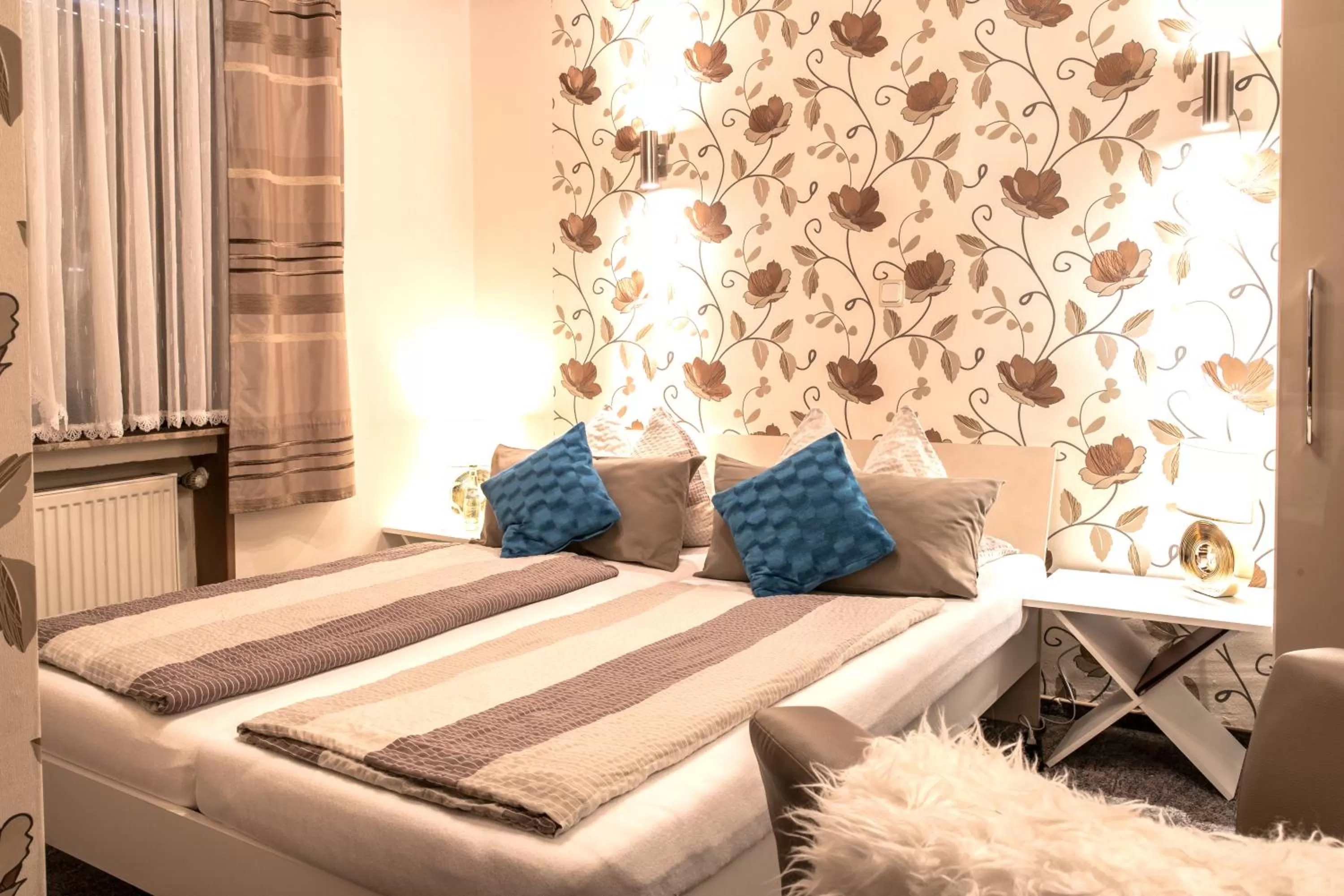 Photo of the whole room, Bed in Restaurant Landgasthof Zum Wiesengrund