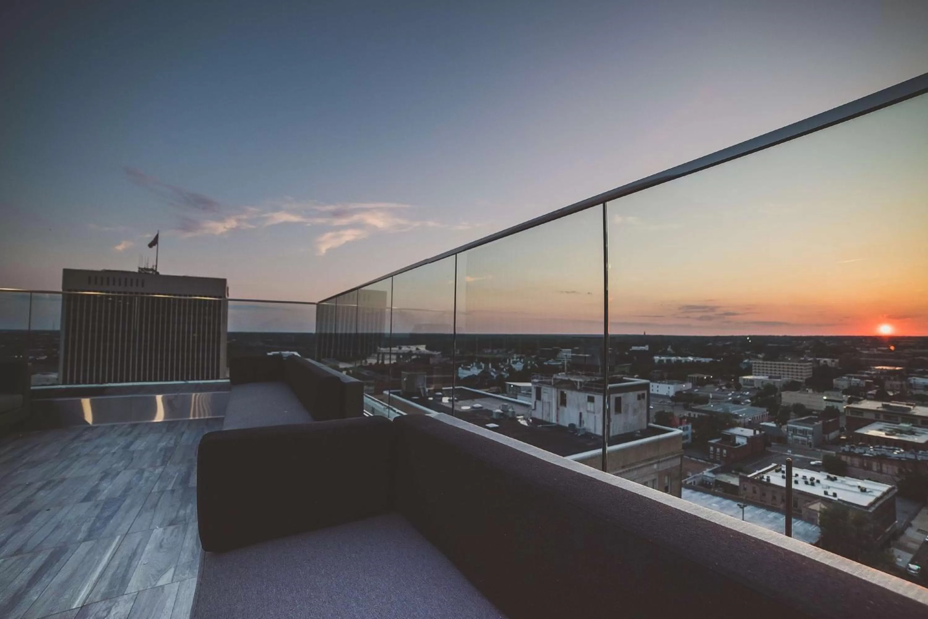 Lounge or bar in Homewood Suites by Hilton Richmond-Downtown