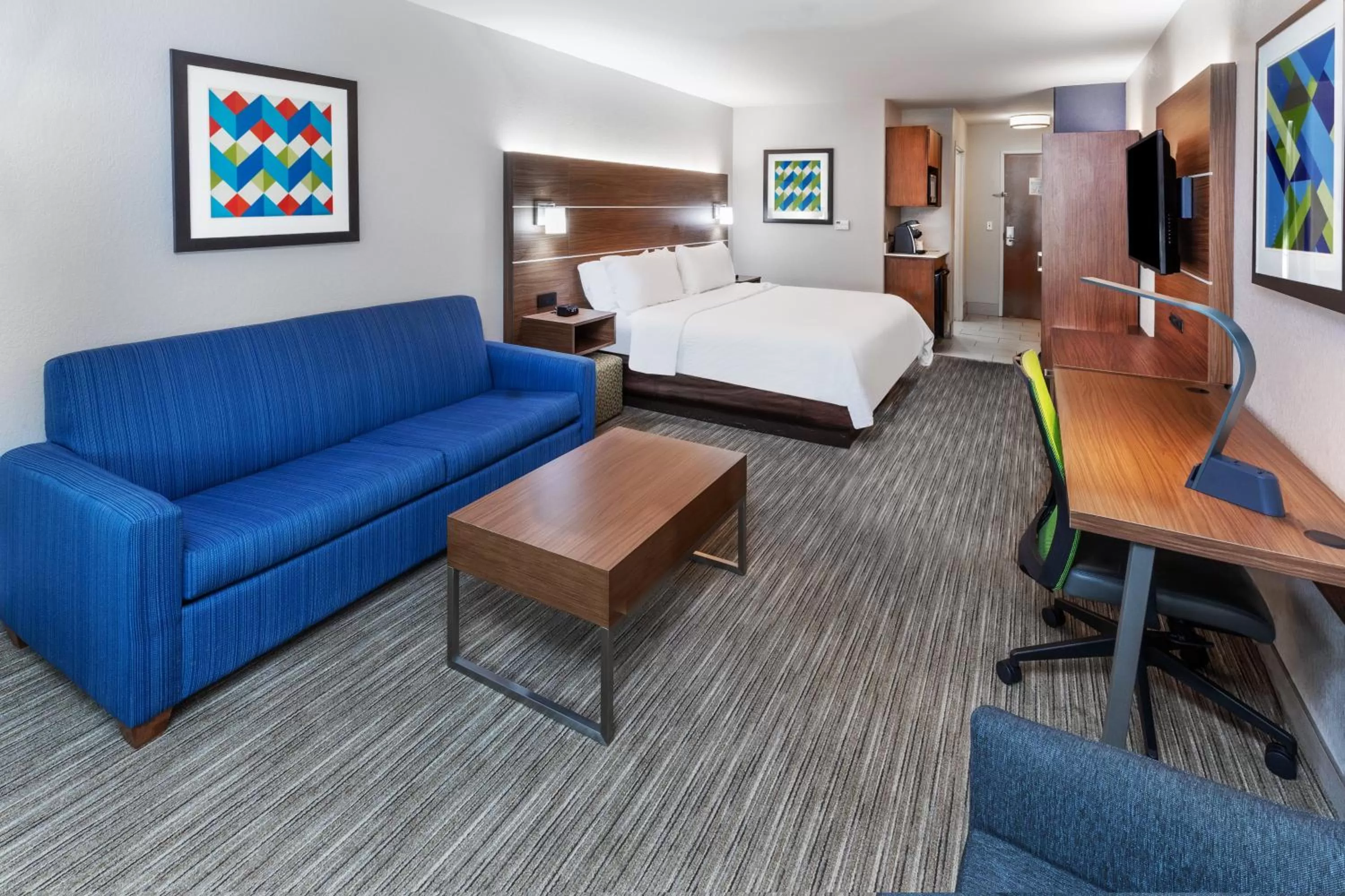 Bedroom, Bed in Holiday Inn Express & Suites Lafayette South by IHG