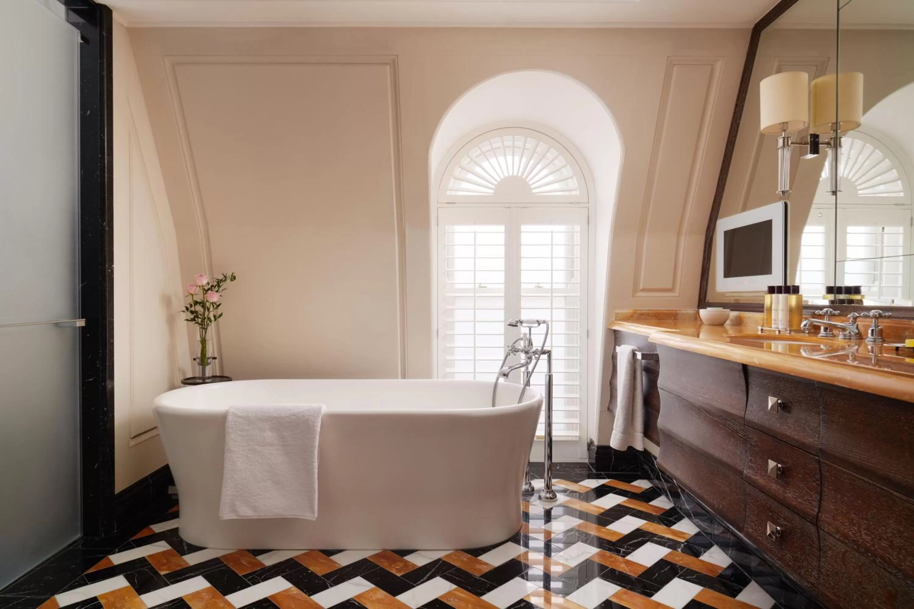 Bathroom in Corinthia London