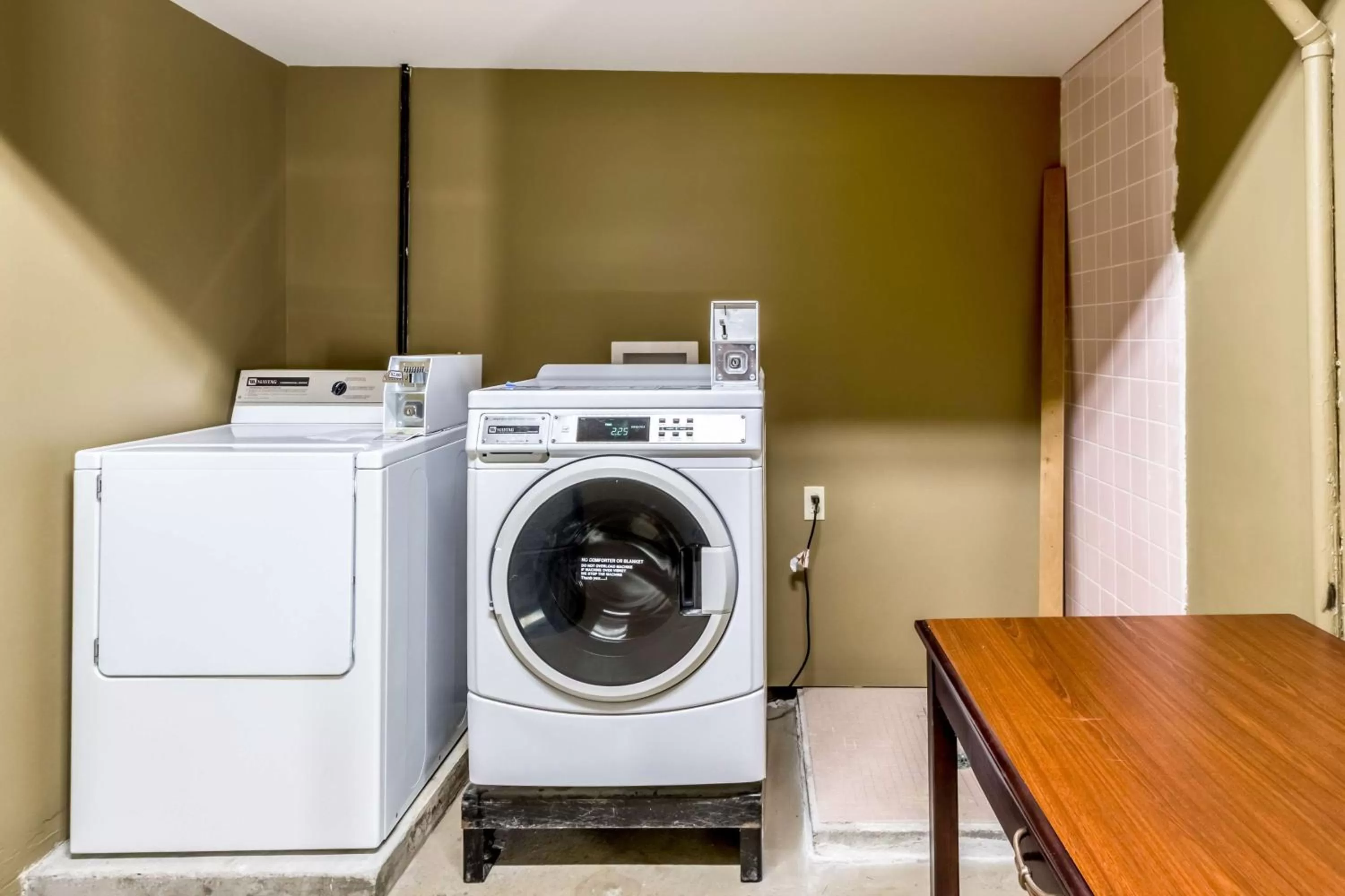 On site in Motel 6-Springfield, OH