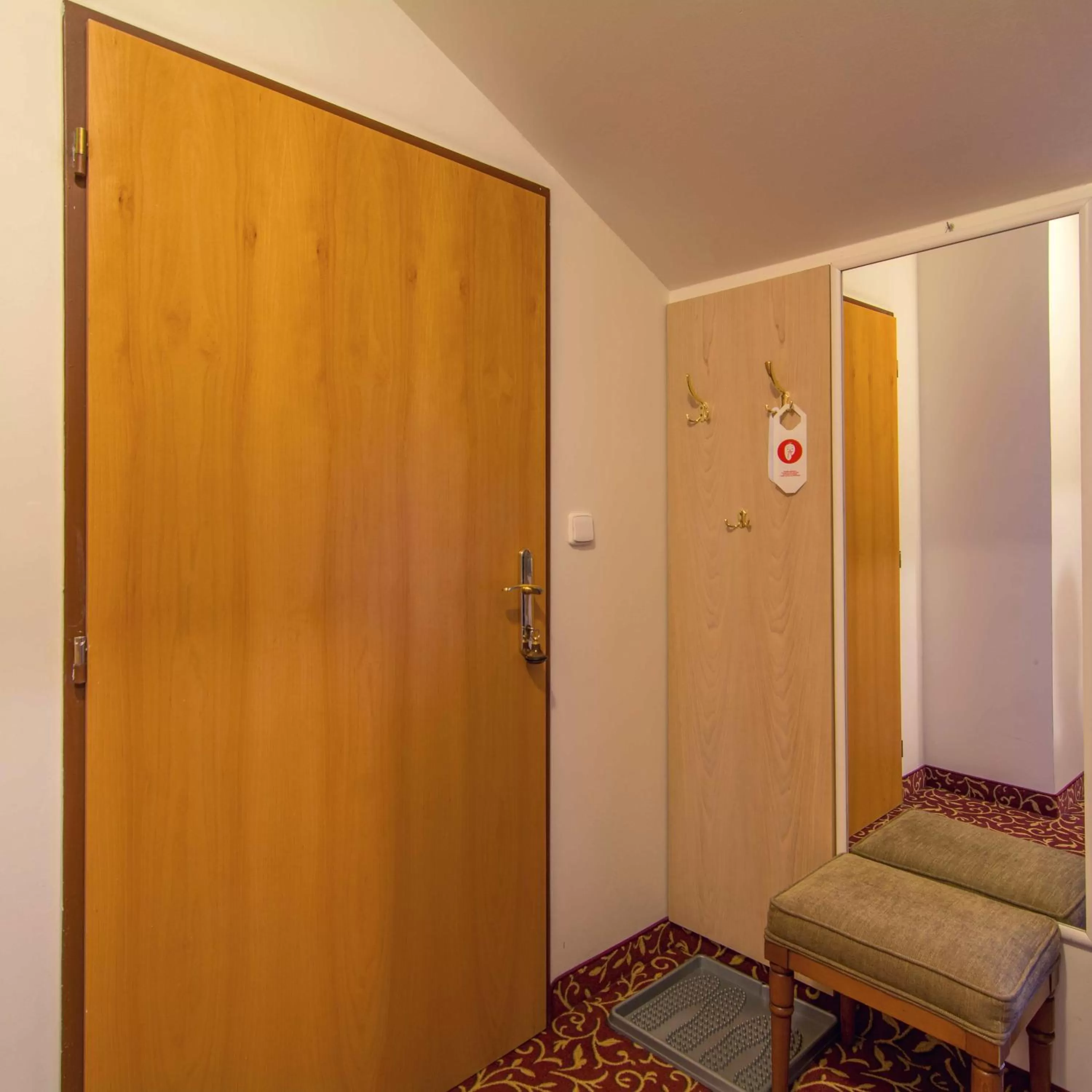 Photo of the whole room in Romania