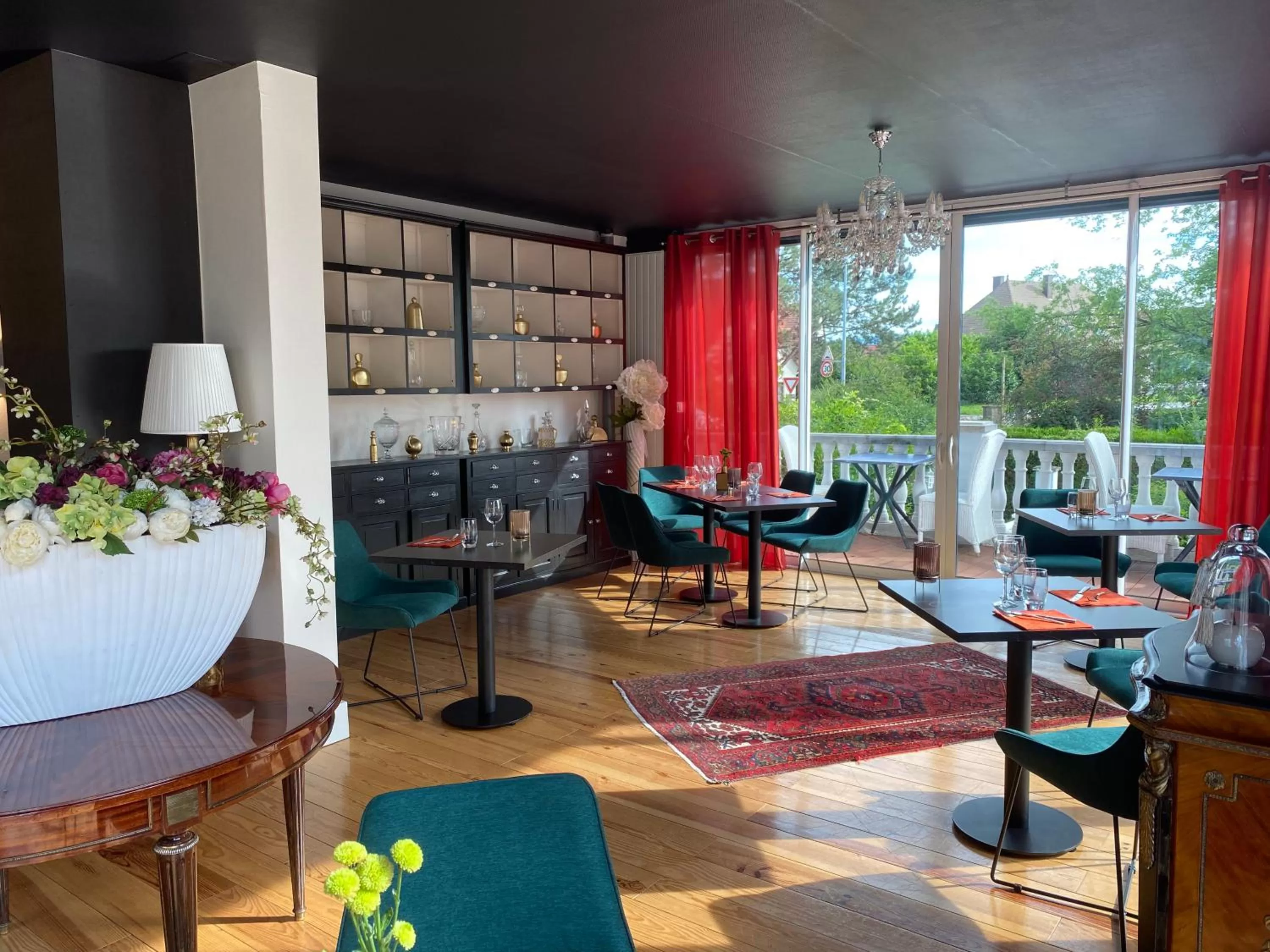 Restaurant/places to eat in LA VILLA Hôtel-Restaurant