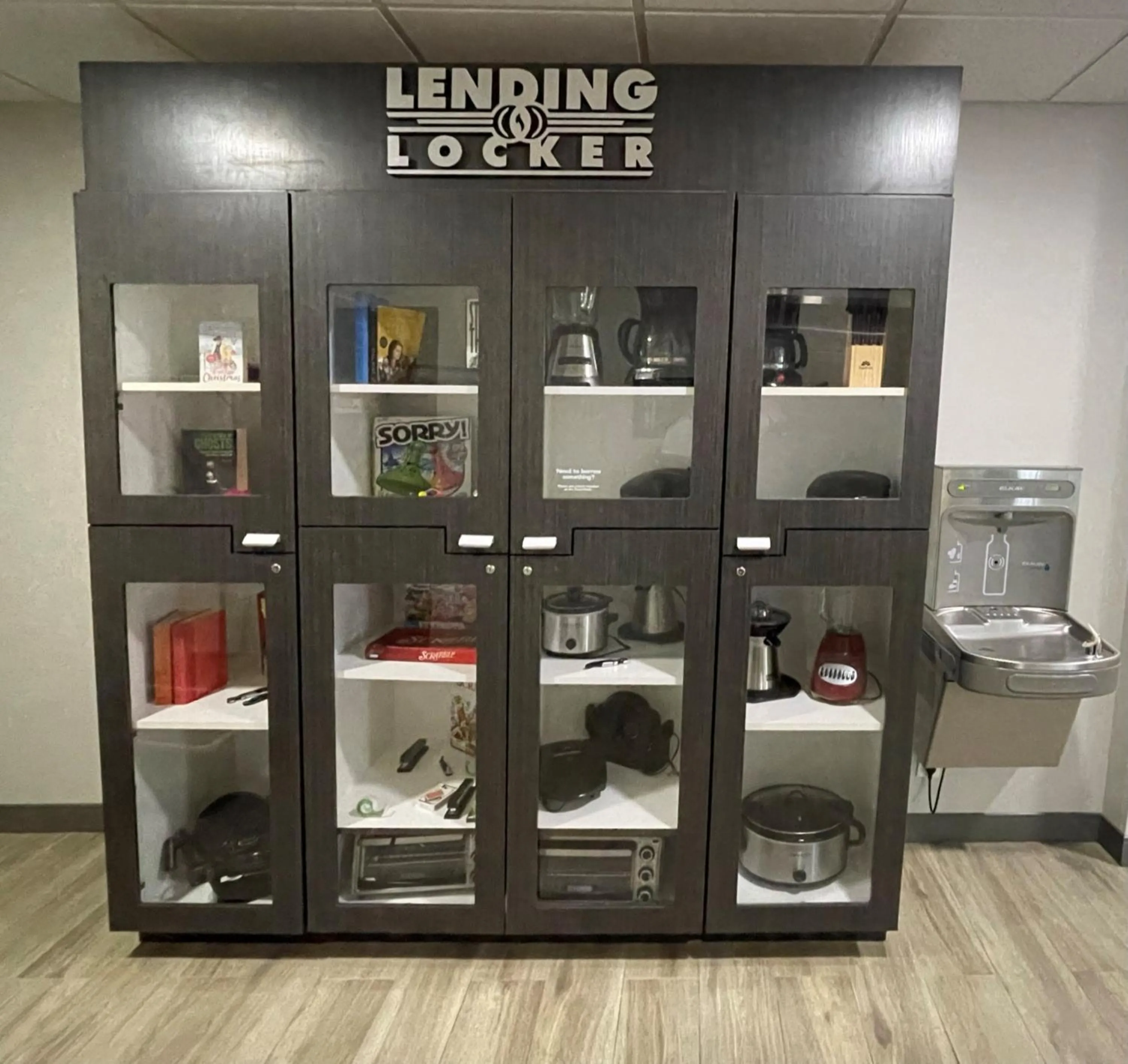 Decorative detail in Candlewood Suites Tuscaloosa by IHG