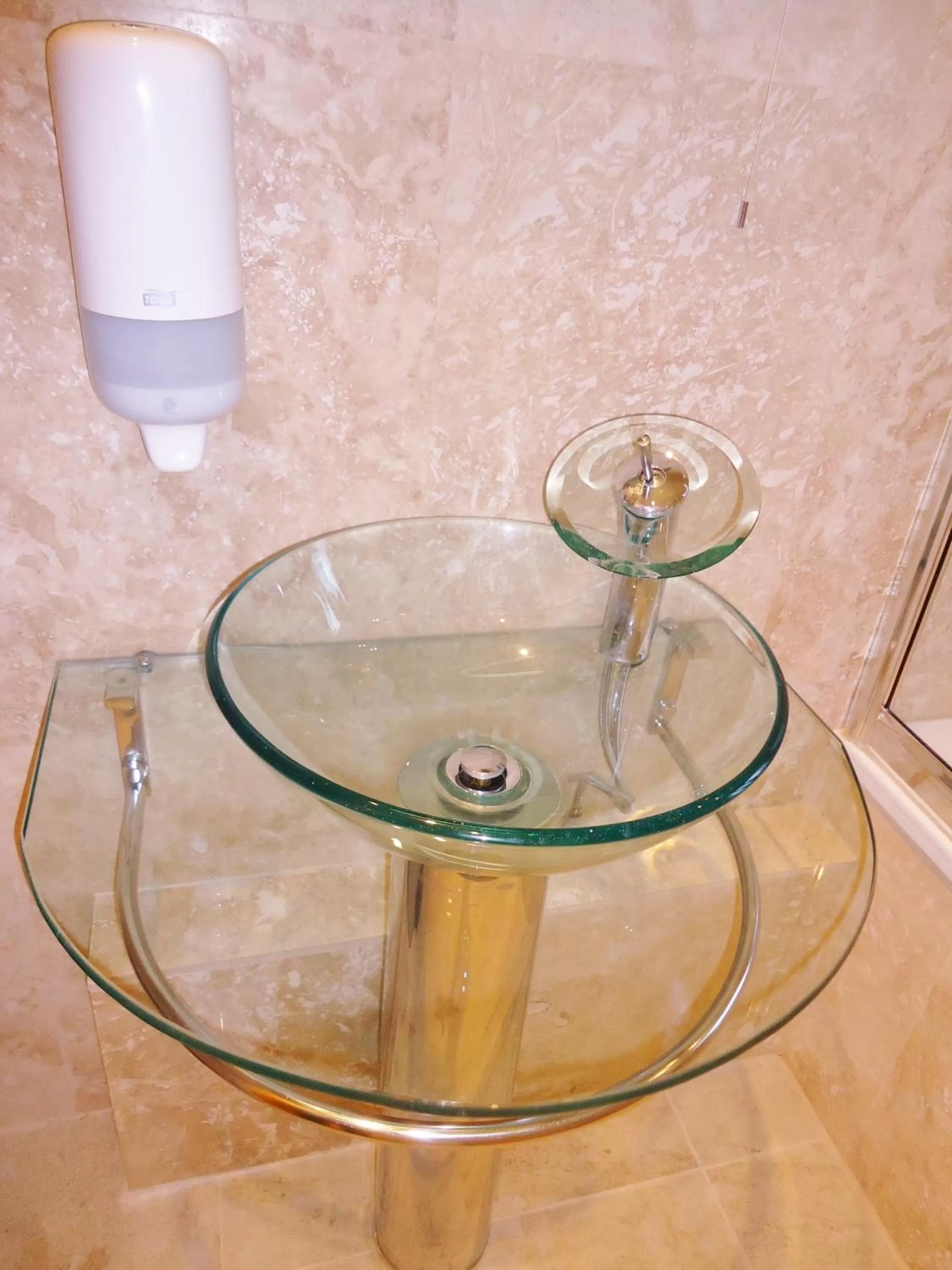 Bathroom in Hour Glass Hotel