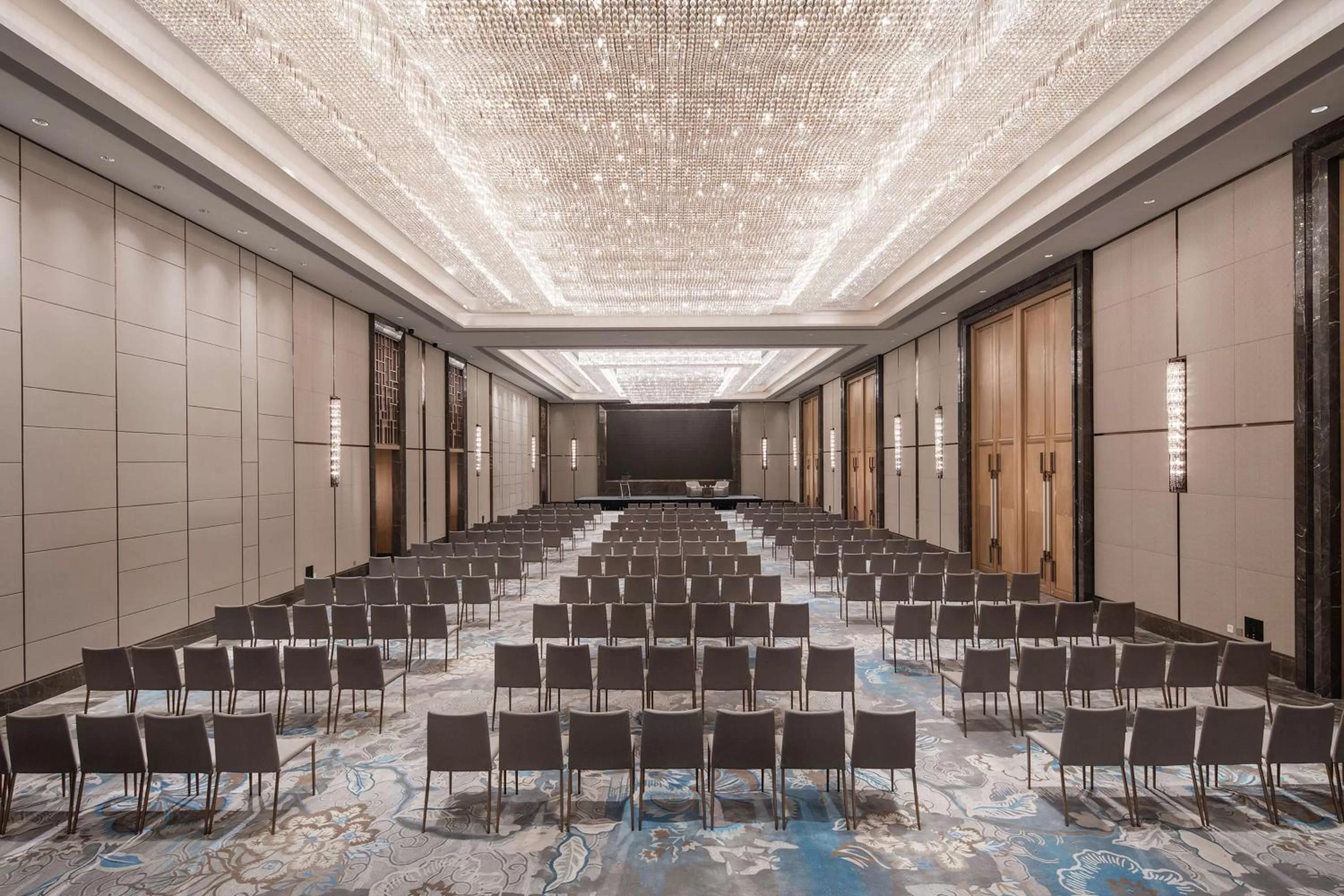 Meeting/conference room in Doubletree By Hilton Yangzhou
