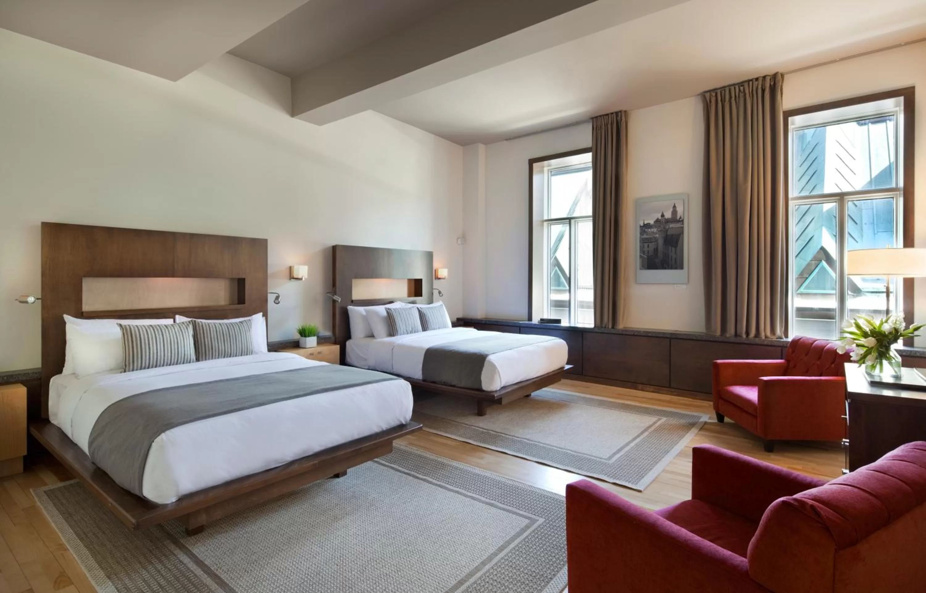 Photo of the whole room, Bed in Hotel 71 by Preferred Hotels & Resorts