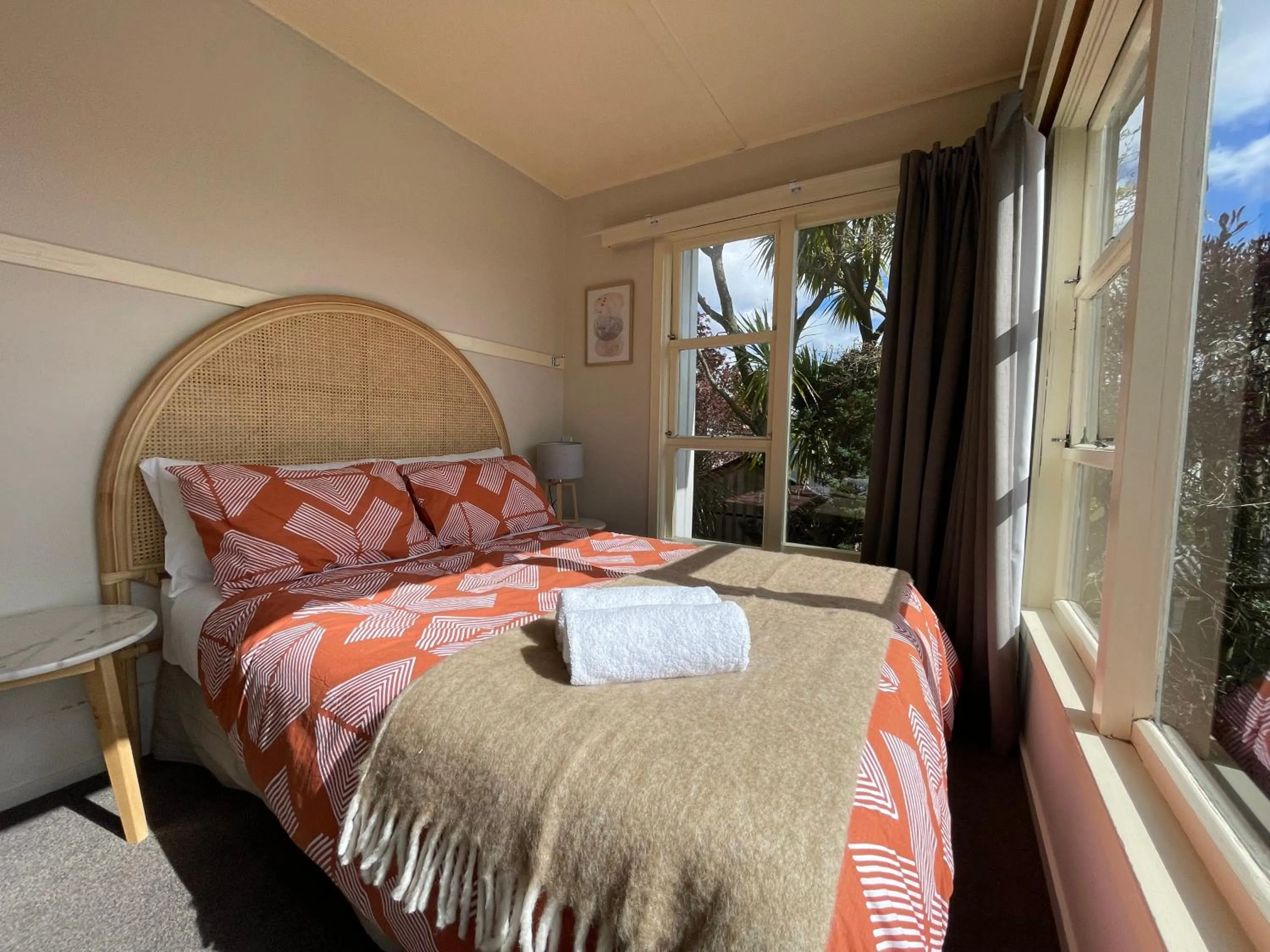 Bed in Te Anau Lakefront Backpackers