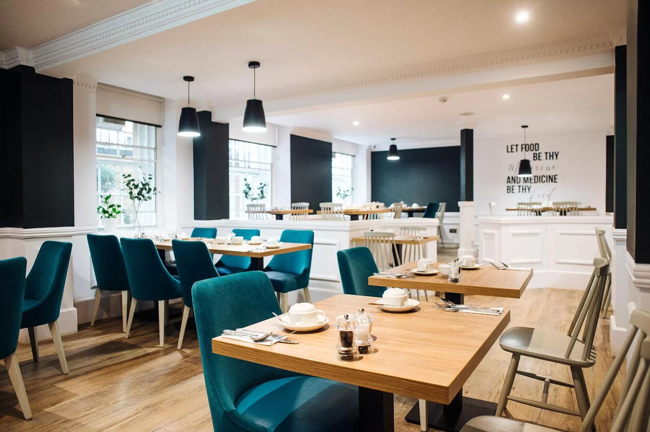 Dining area in Argyll Hotel