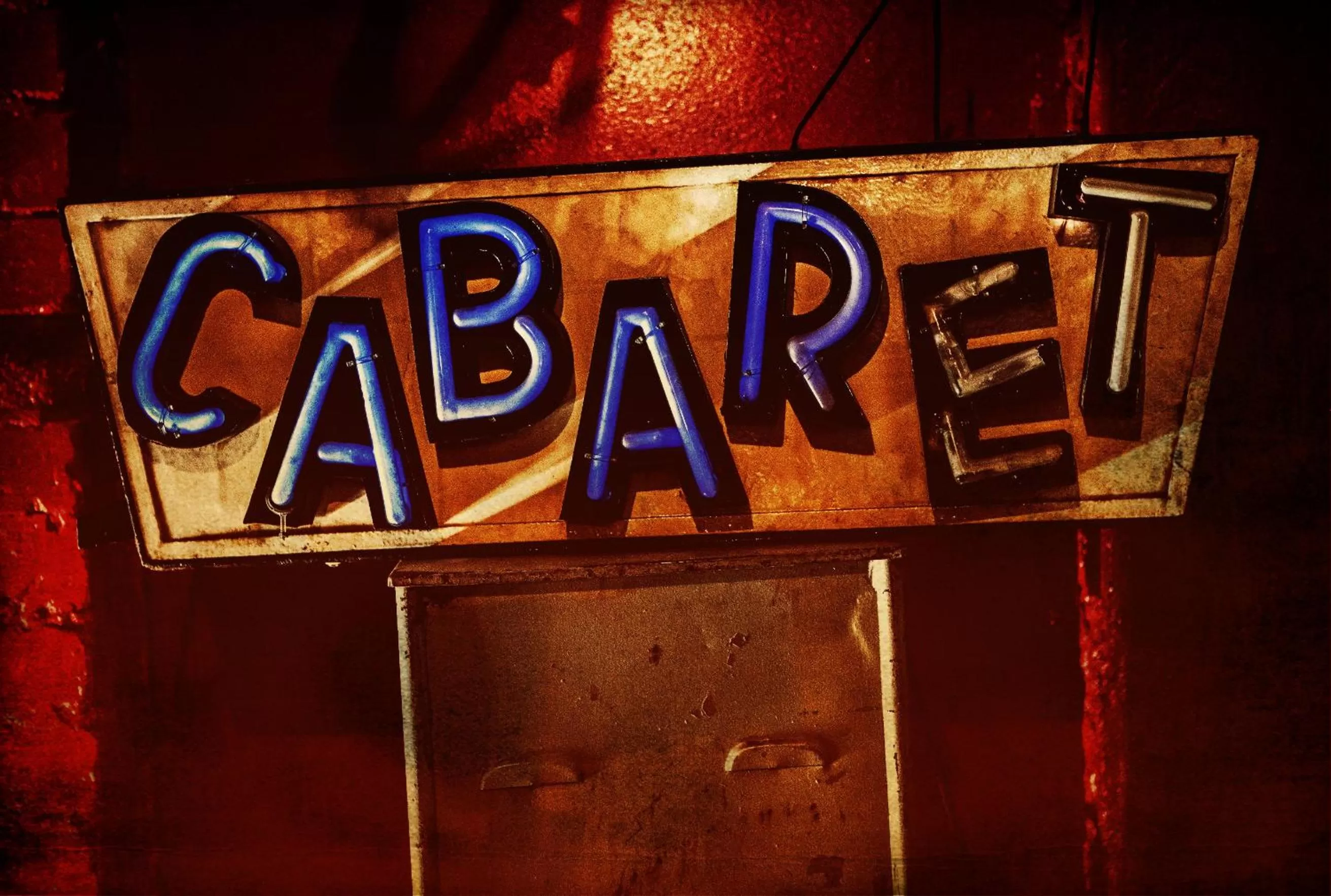 Decorative detail in Dave Gordon, a member of Brown Hotels