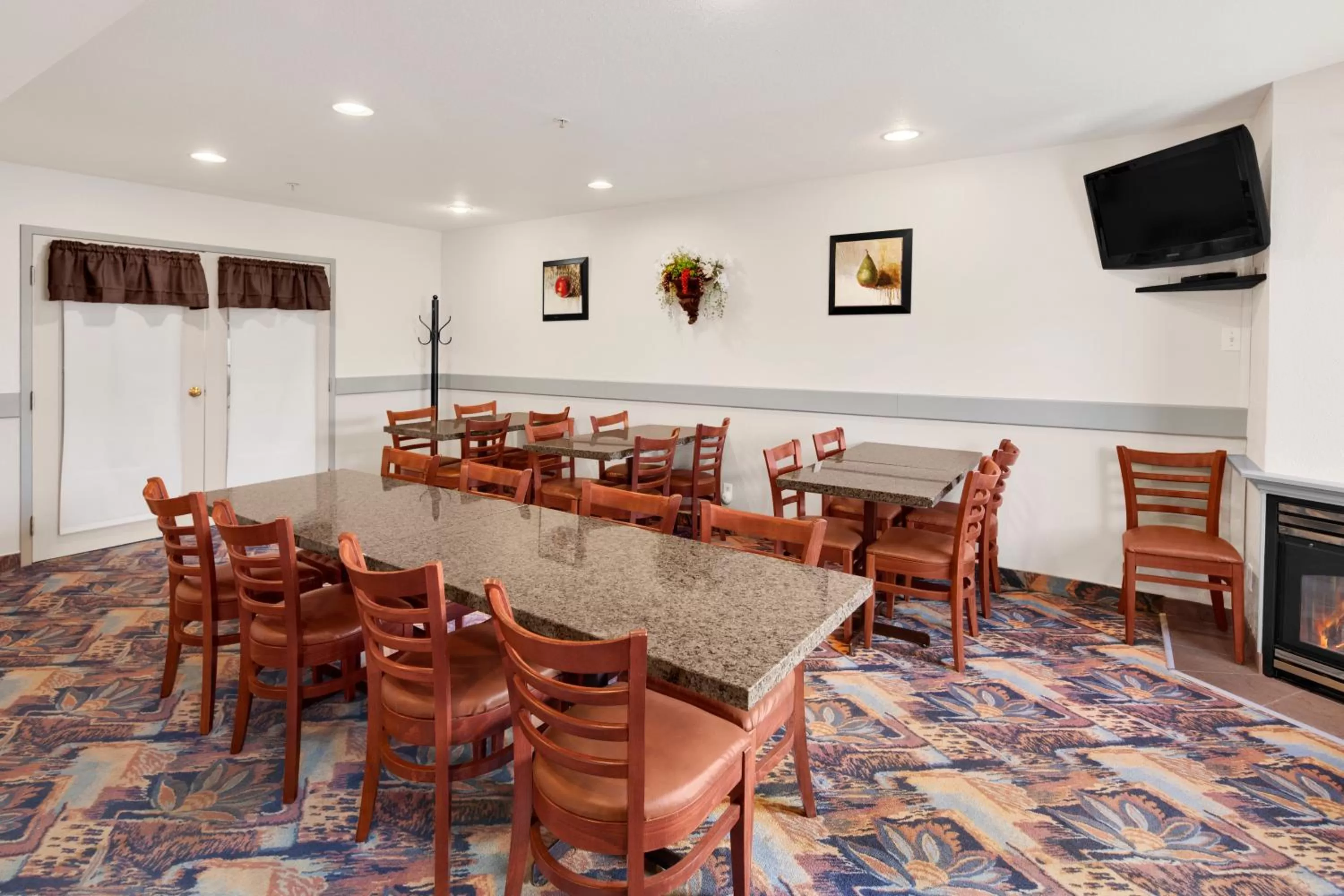 Banquet/Function facilities in Super 8 by Wyndham Swift Current