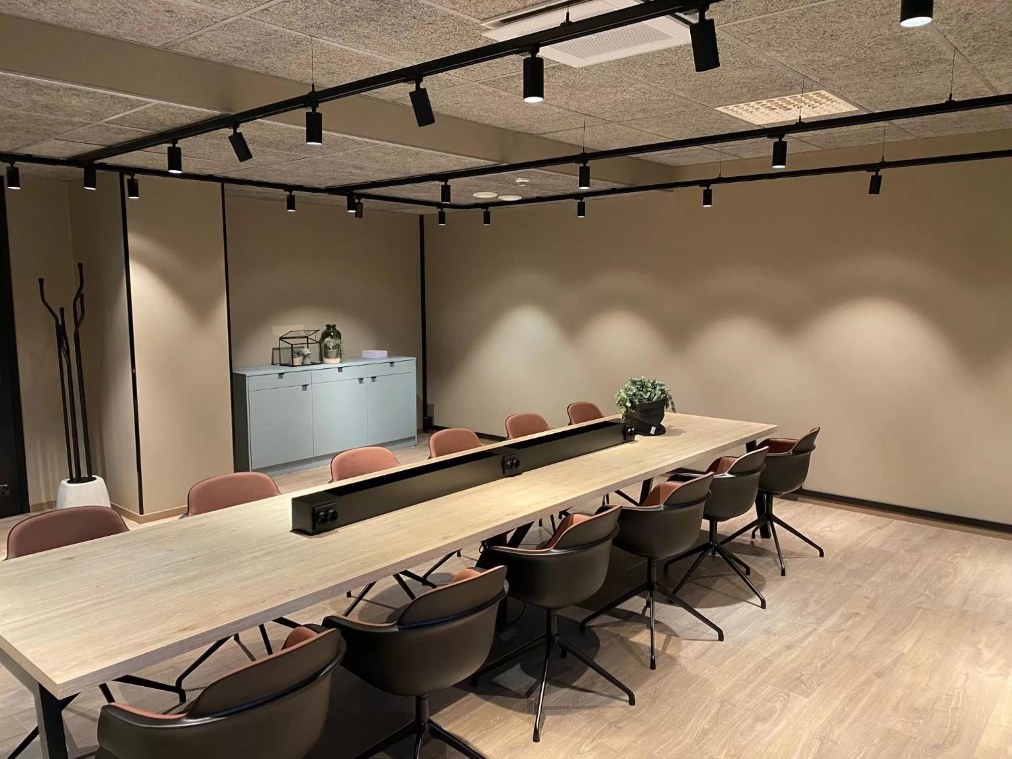 Meeting/conference room in Skyline Airport Hotel