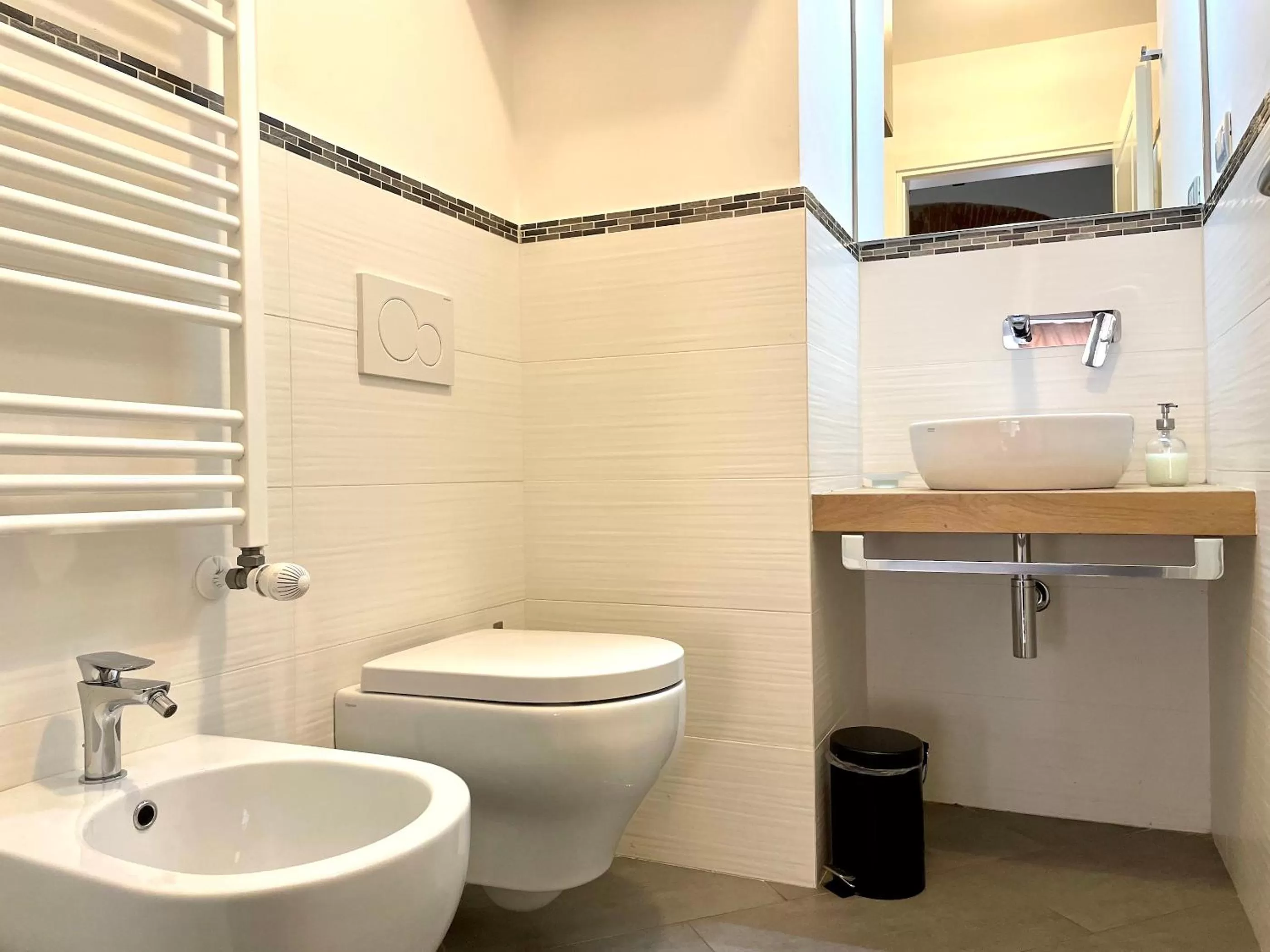 Shower in Canto dei Servi