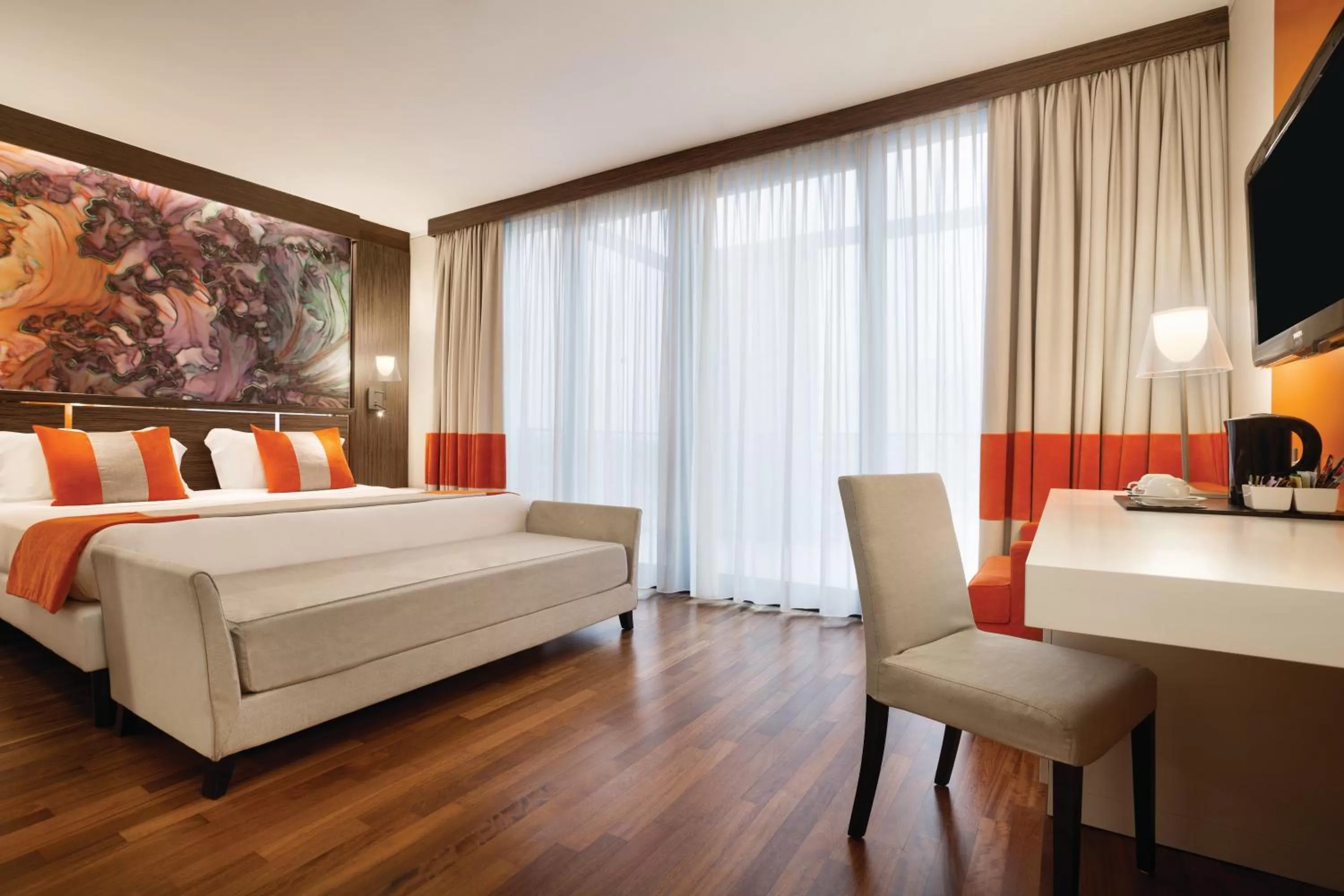 Photo of the whole room, Bed in Ramada Plaza by Wyndham Milano