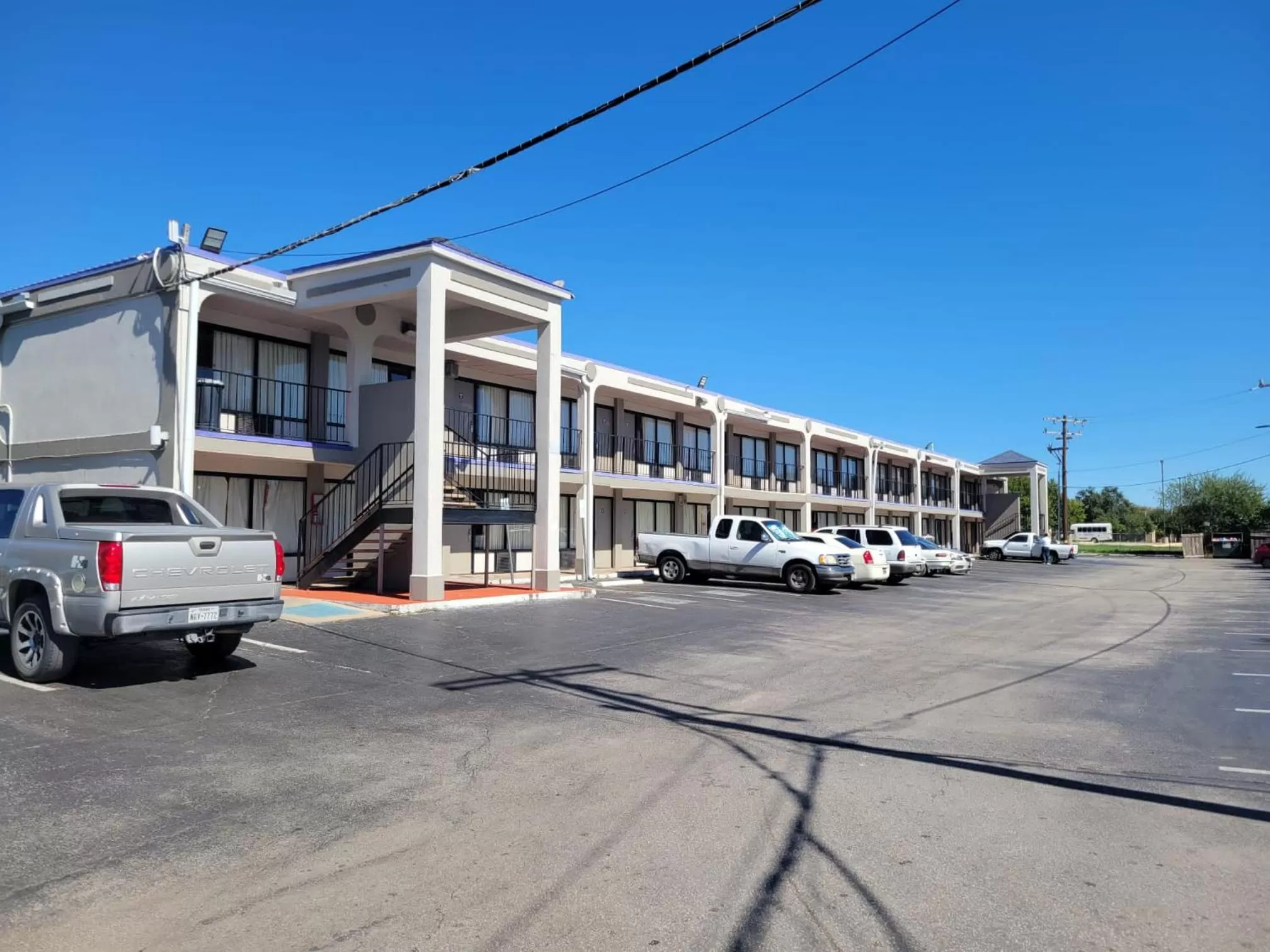 Property building in Knights Inn San Antonio near Frost Bank Center