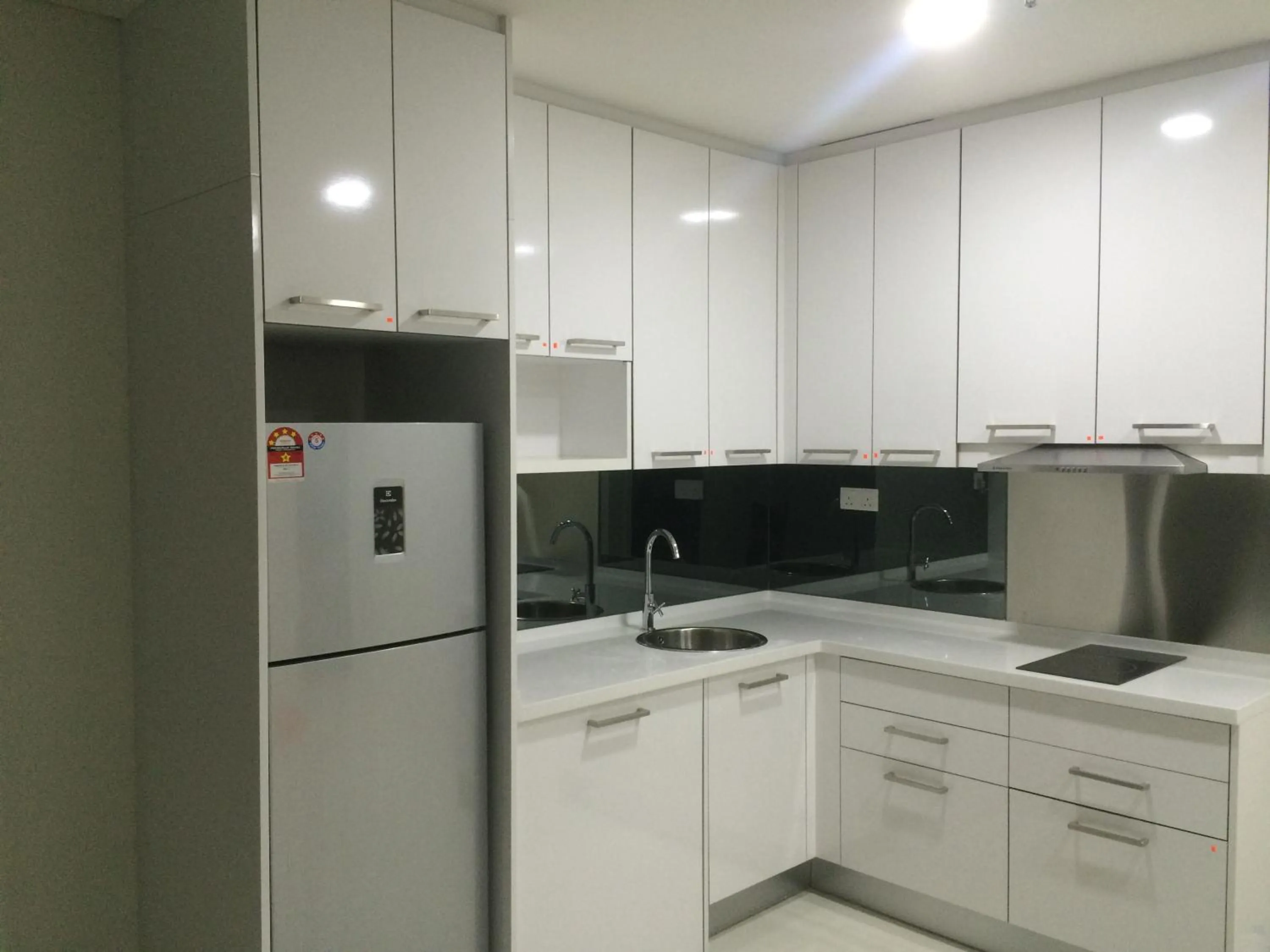 Kitchen or kitchenette in Summer Suites Residences by Subhome