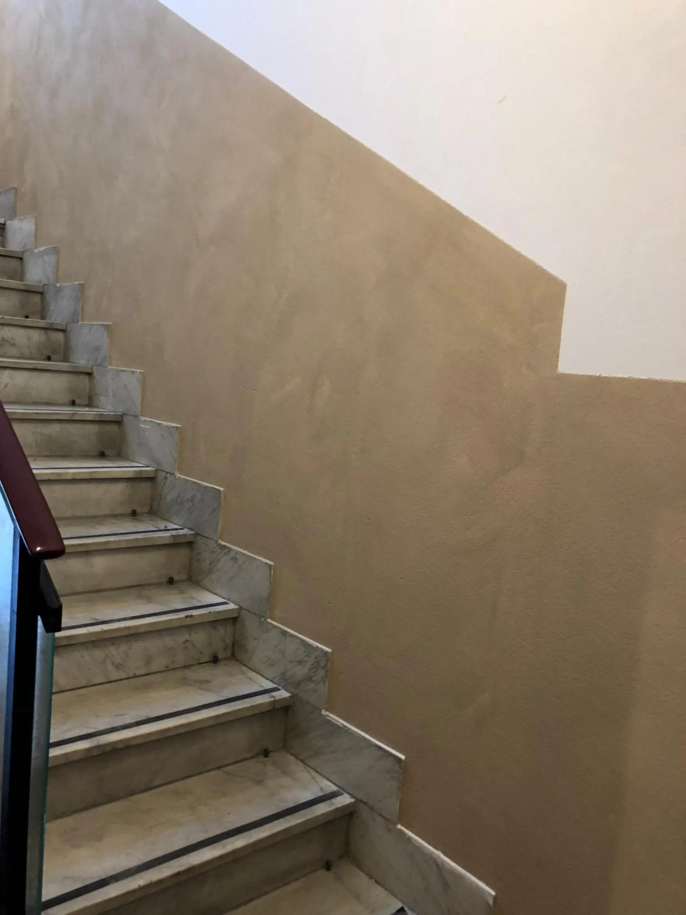 Decorative detail in Albergo Corvetto Corso Lodi