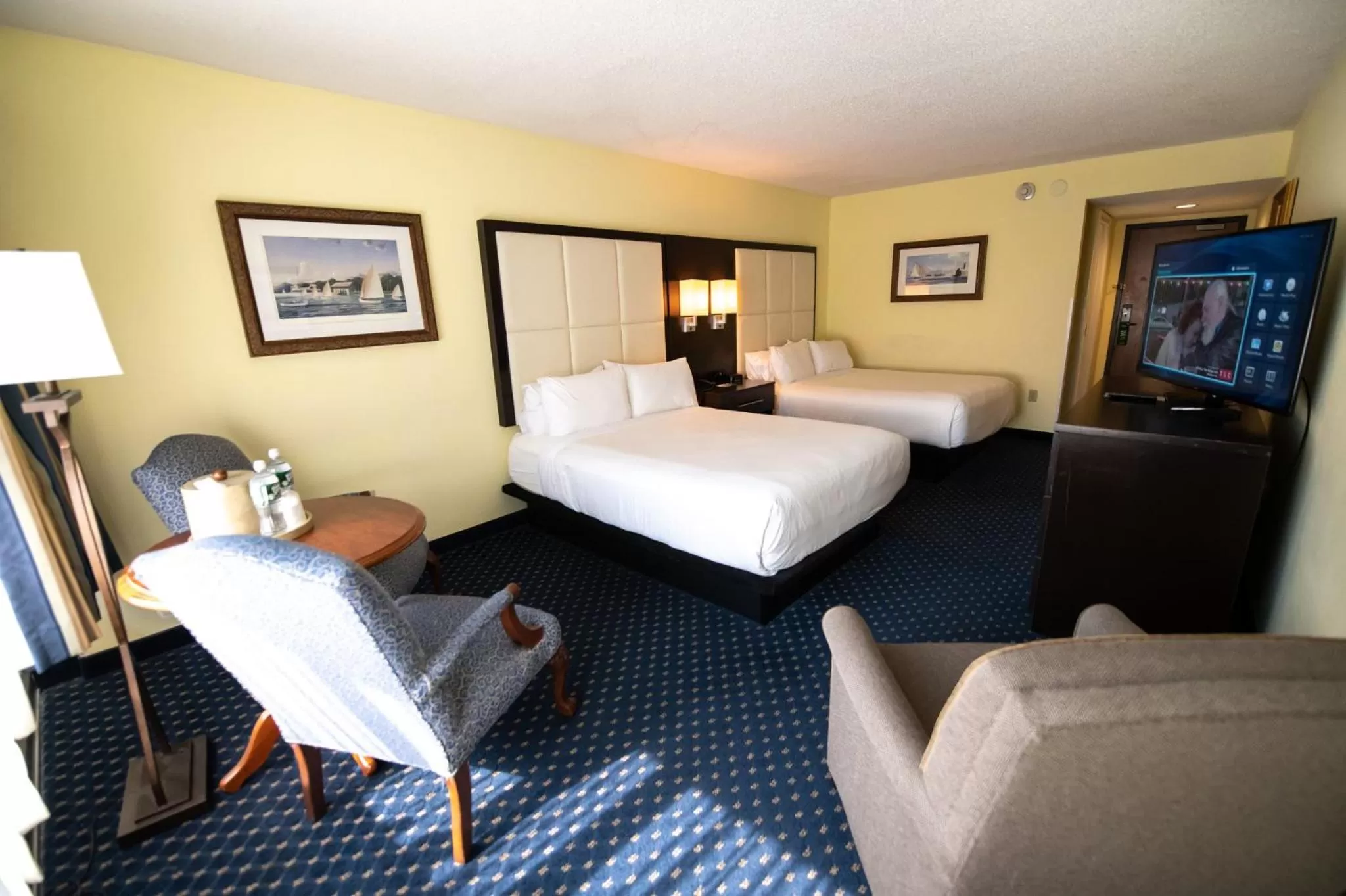 Photo of the whole room, Bed in Holiday Inn Bar Harbor Regency Hotel by IHG