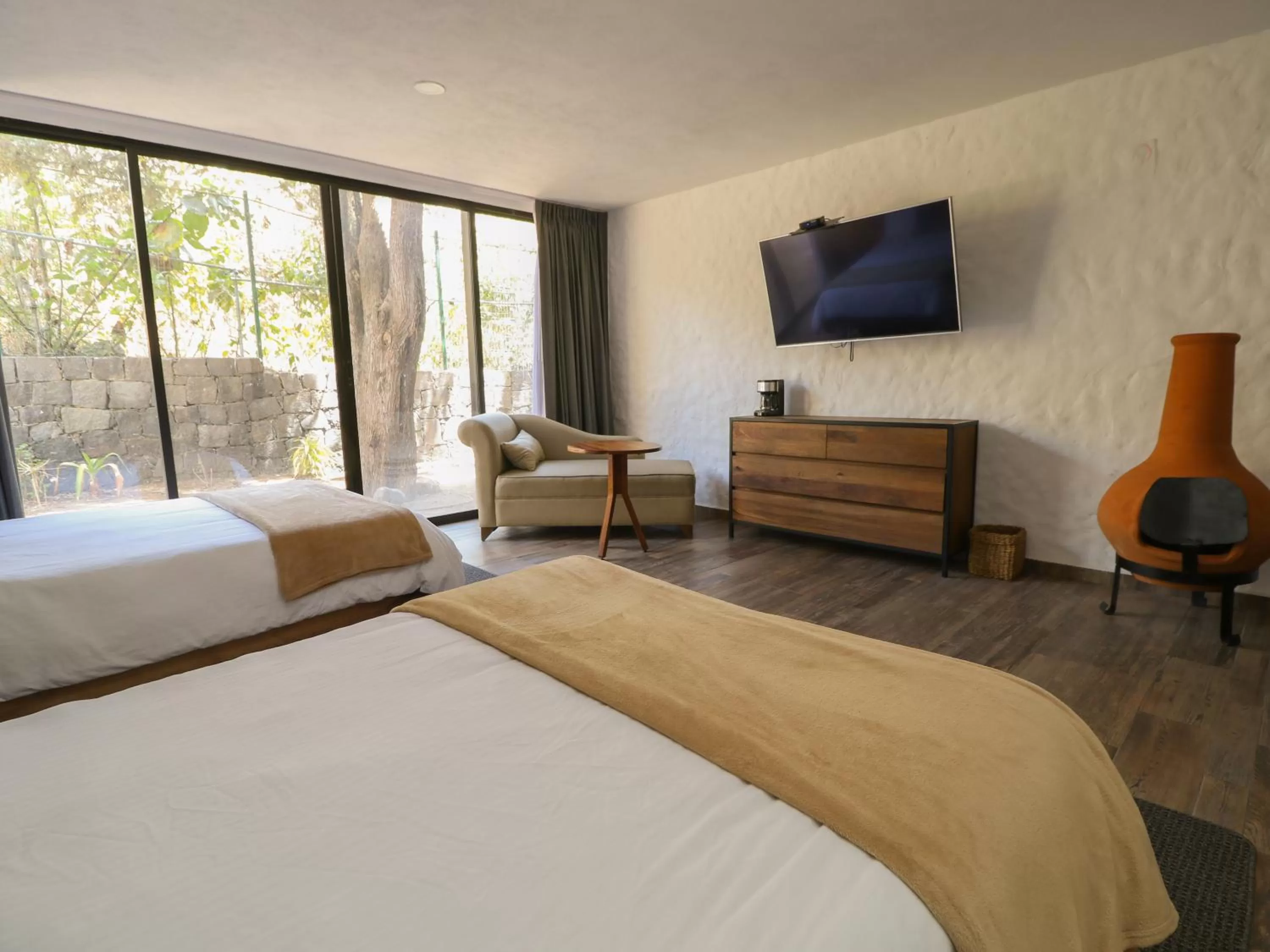 Photo of the whole room, Bed in Hotel Boutique Camino Del Bosque