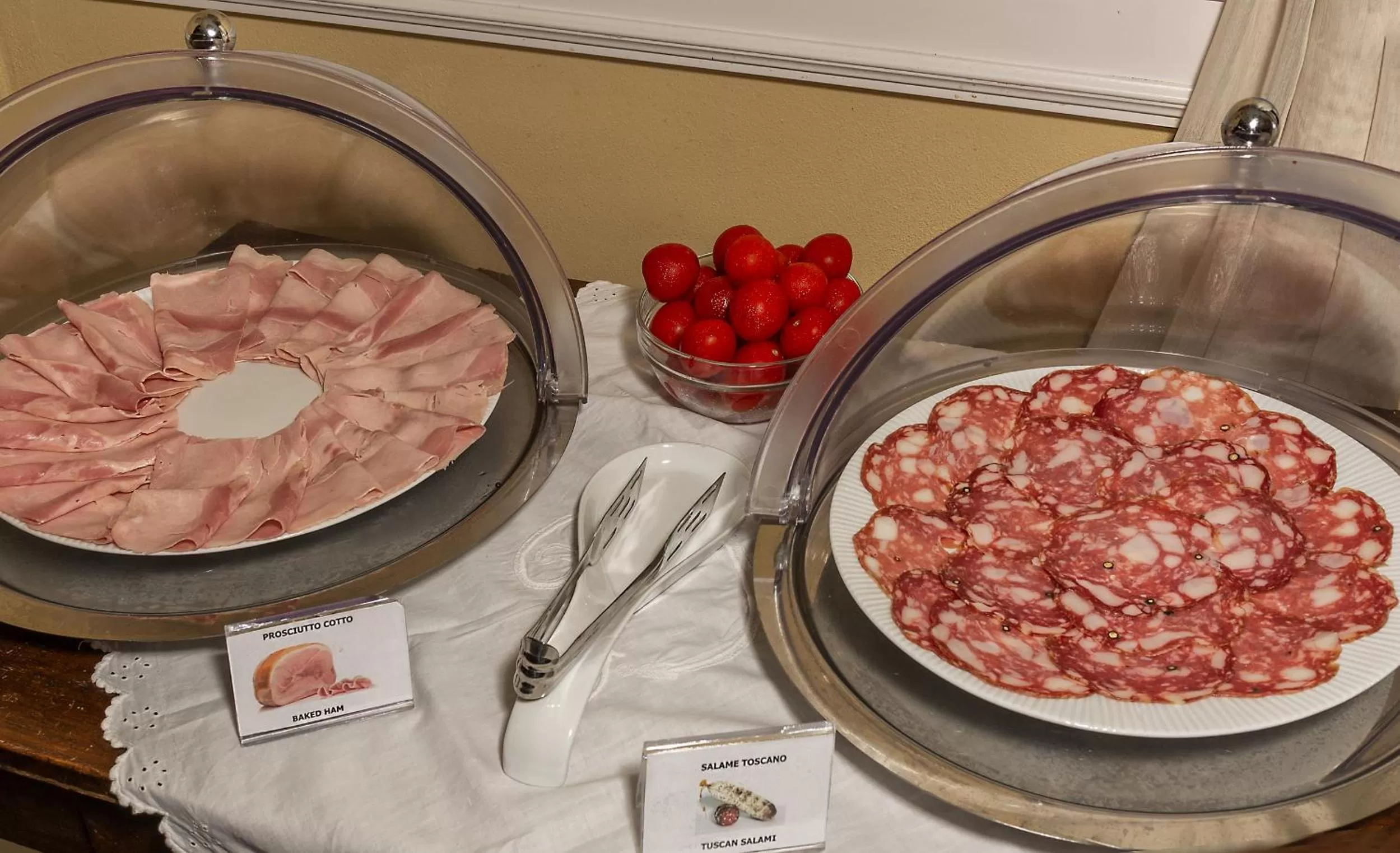 Buffet breakfast in Lucca in Azzurro Maison de Charme