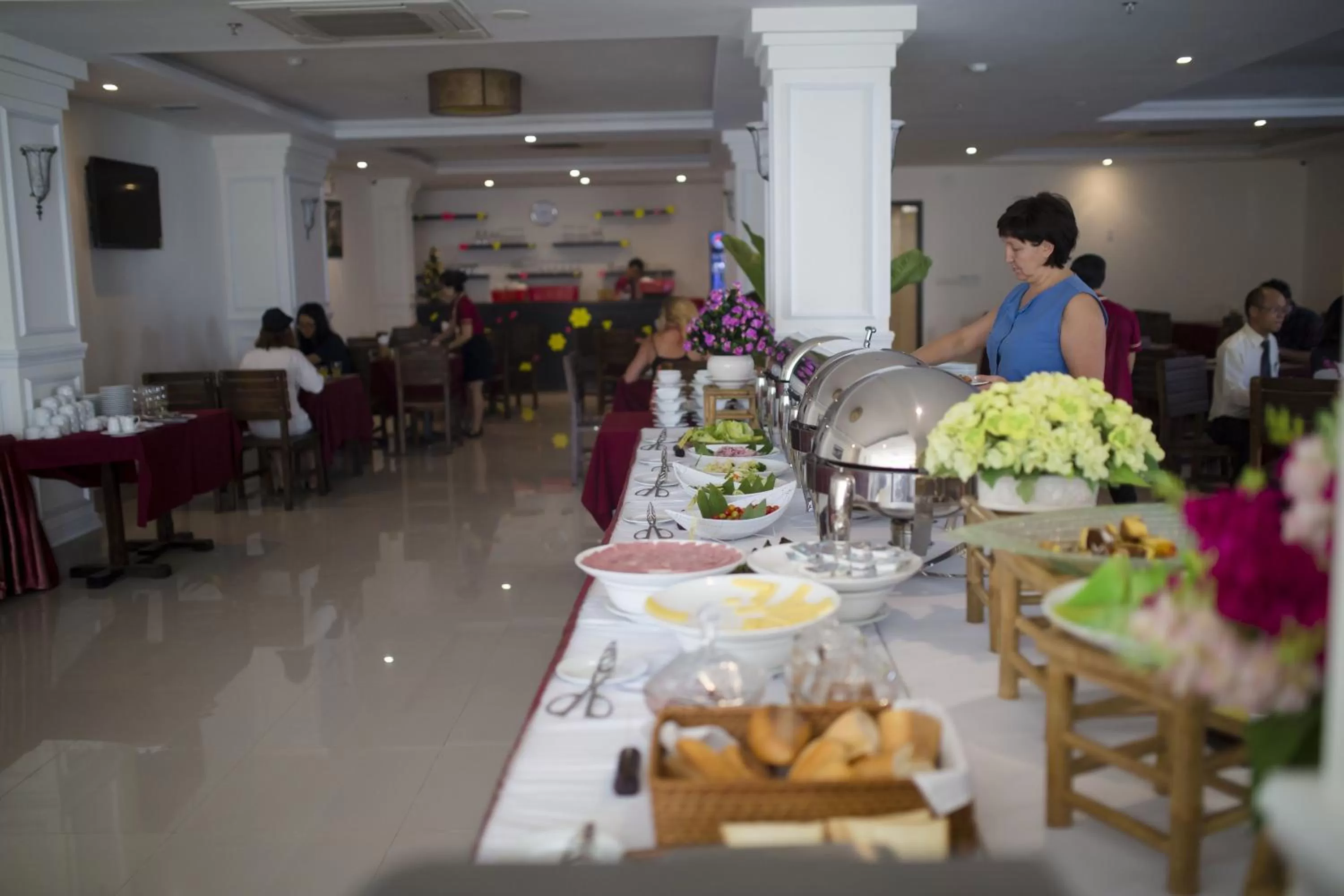 Restaurant/places to eat in Edele Nha Trang Hotel