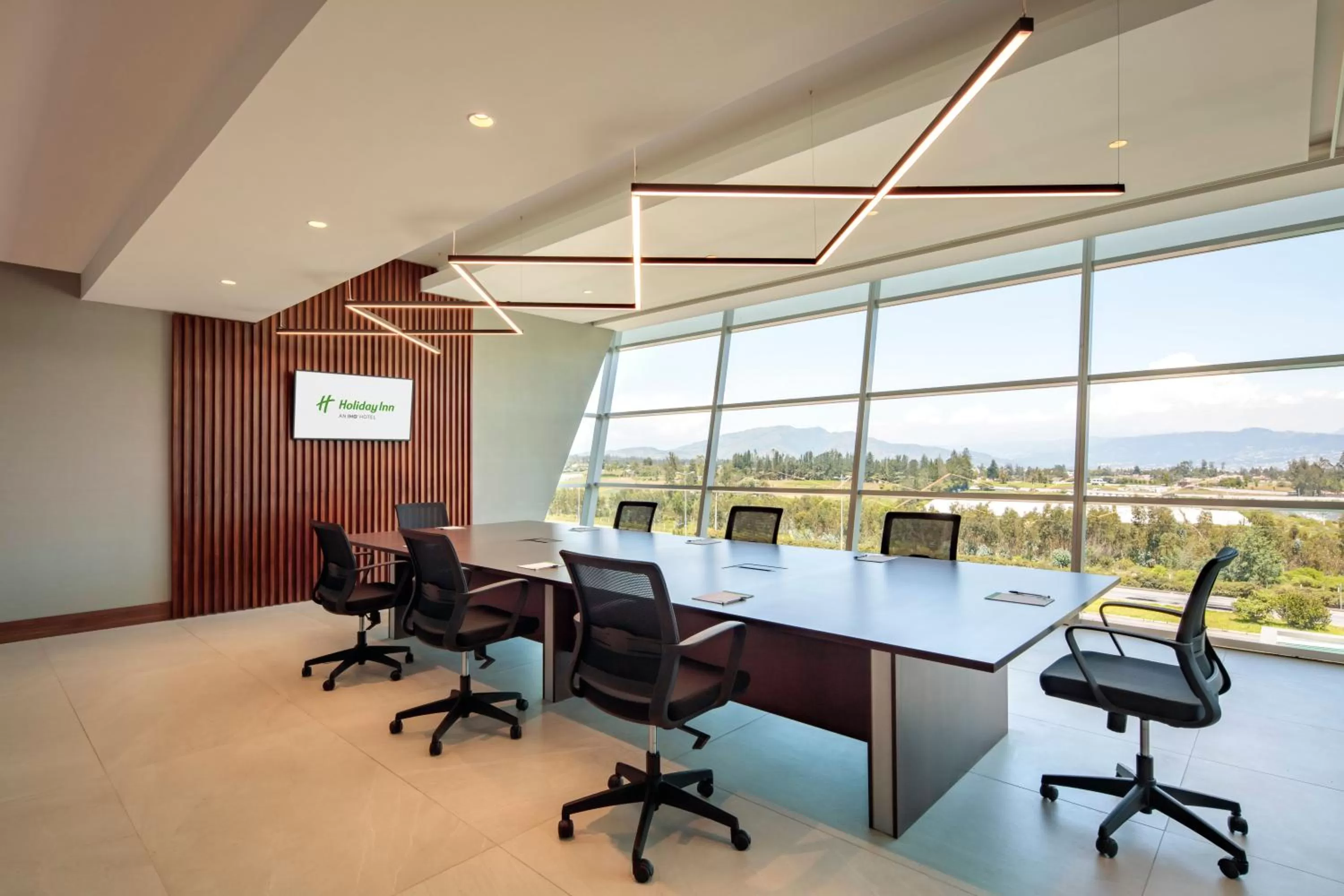 Meeting/conference room in Holiday Inn - Quito Airport by IHG