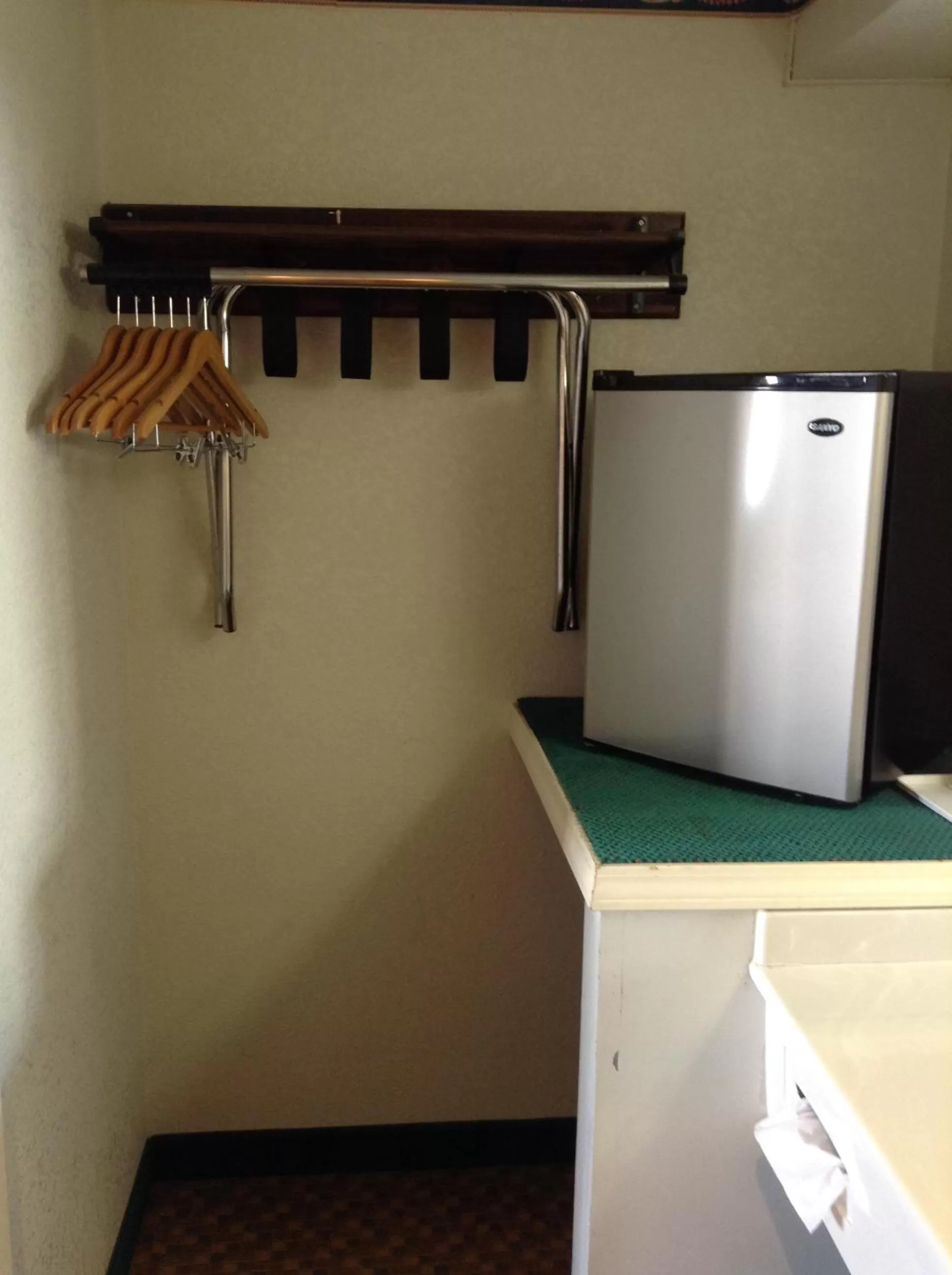 Bedroom in Knights Inn Peru