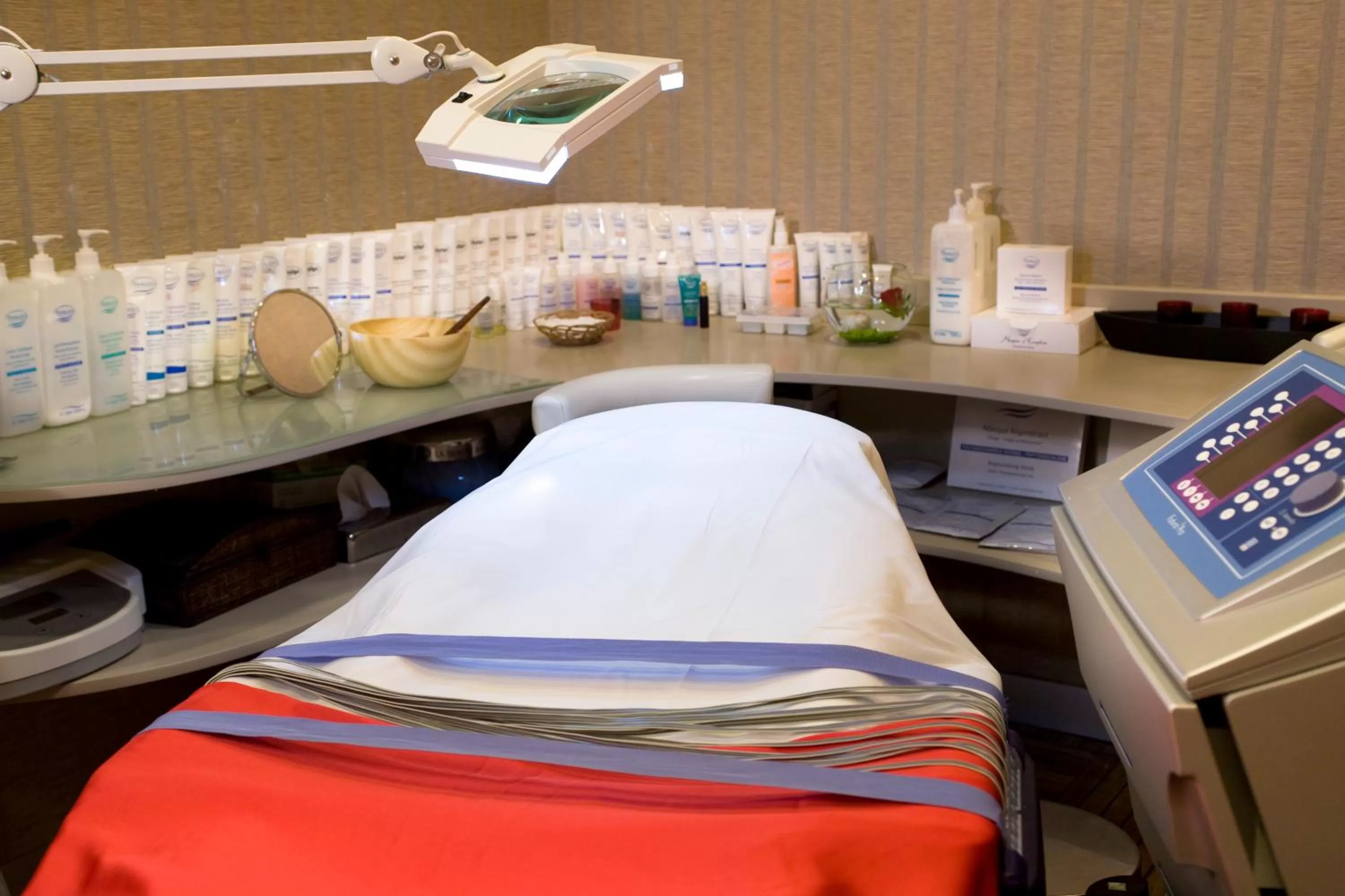 Massage in Wyndham Grand Izmir Ozdilek Thermal & Spa