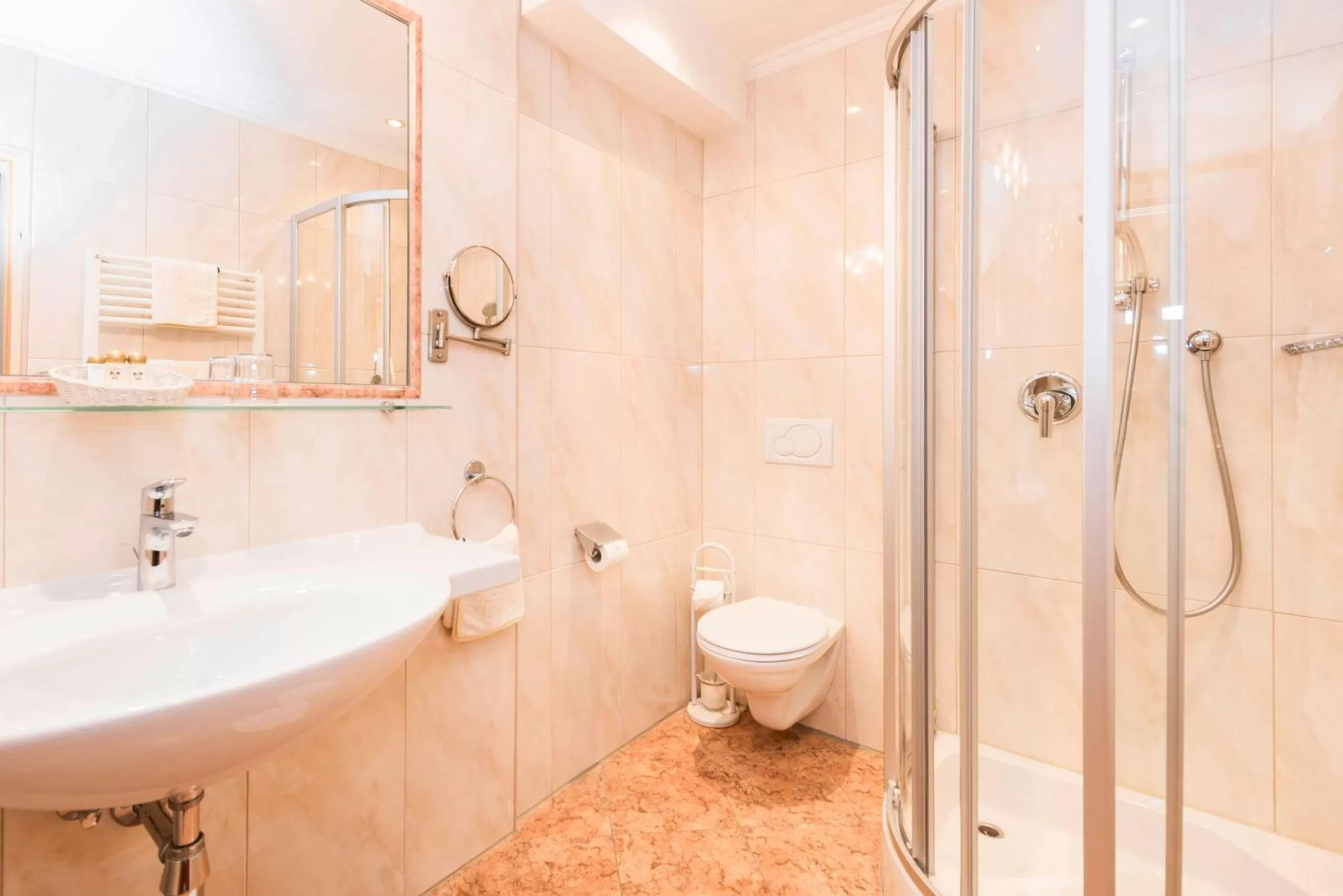 Bathroom in Hotel Stubaierhof