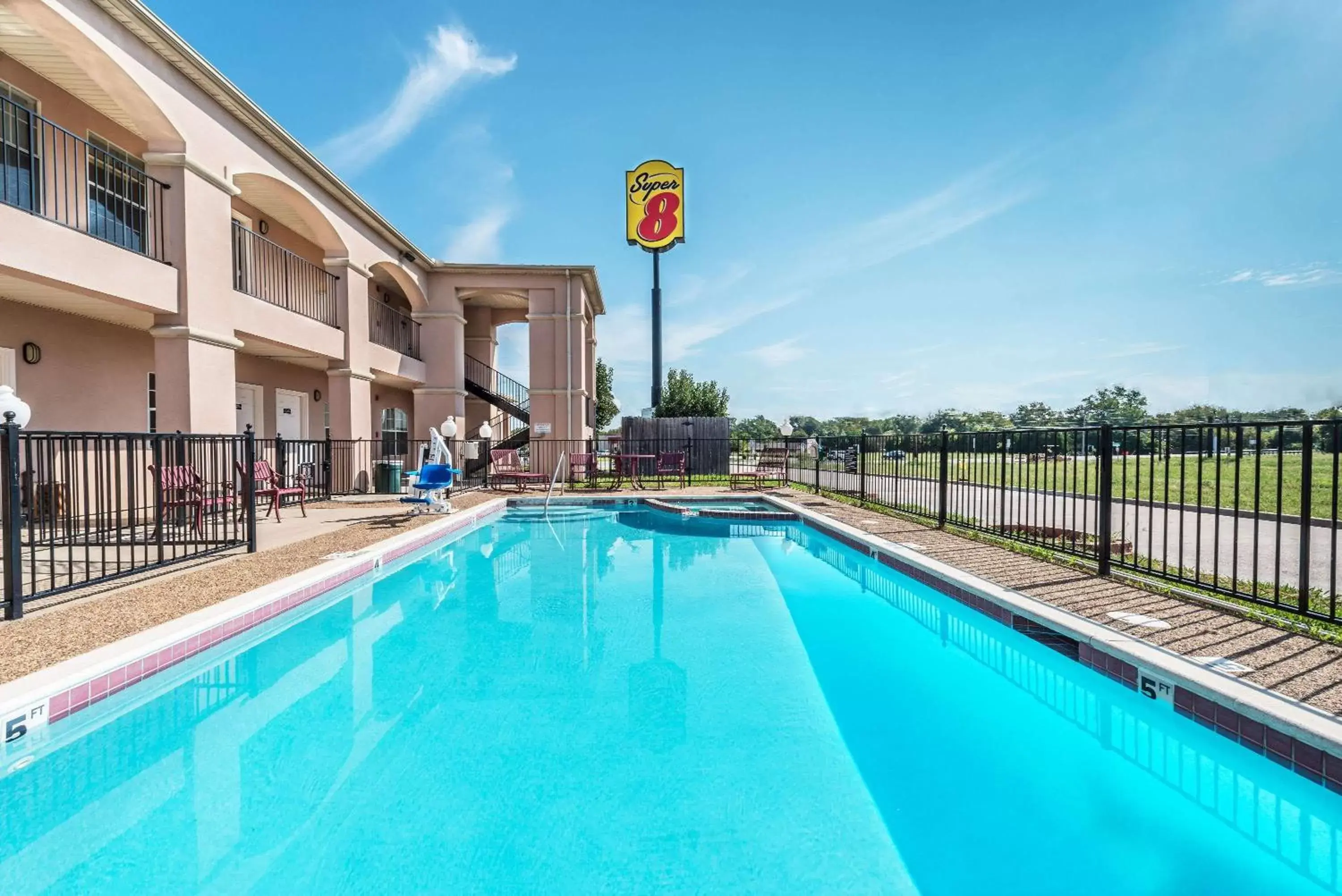 Super 8 by Wyndham Greenville Super 8 by Wyndham Greenville