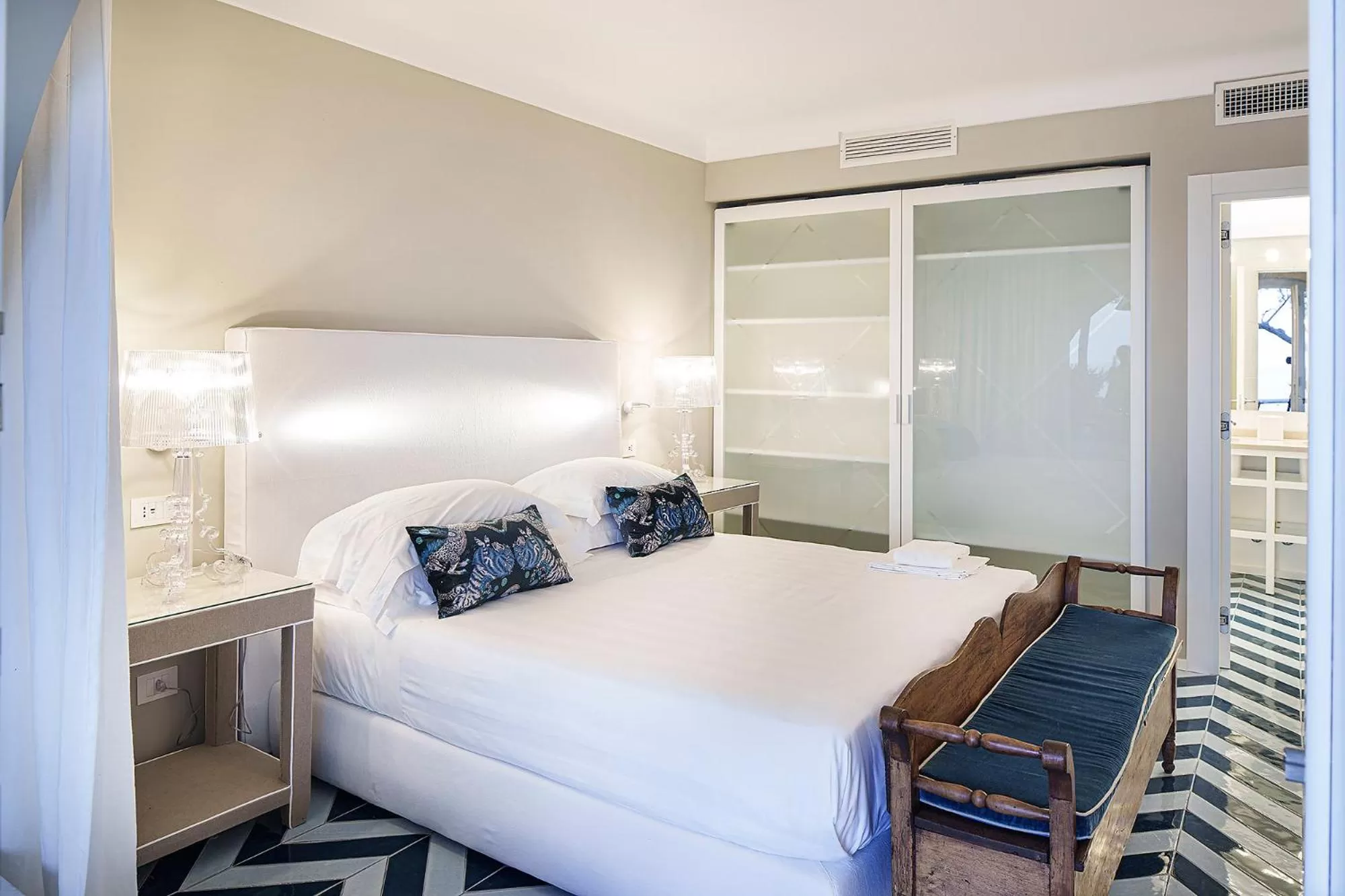 Bed in Costa Del Capitano Seaside Villas