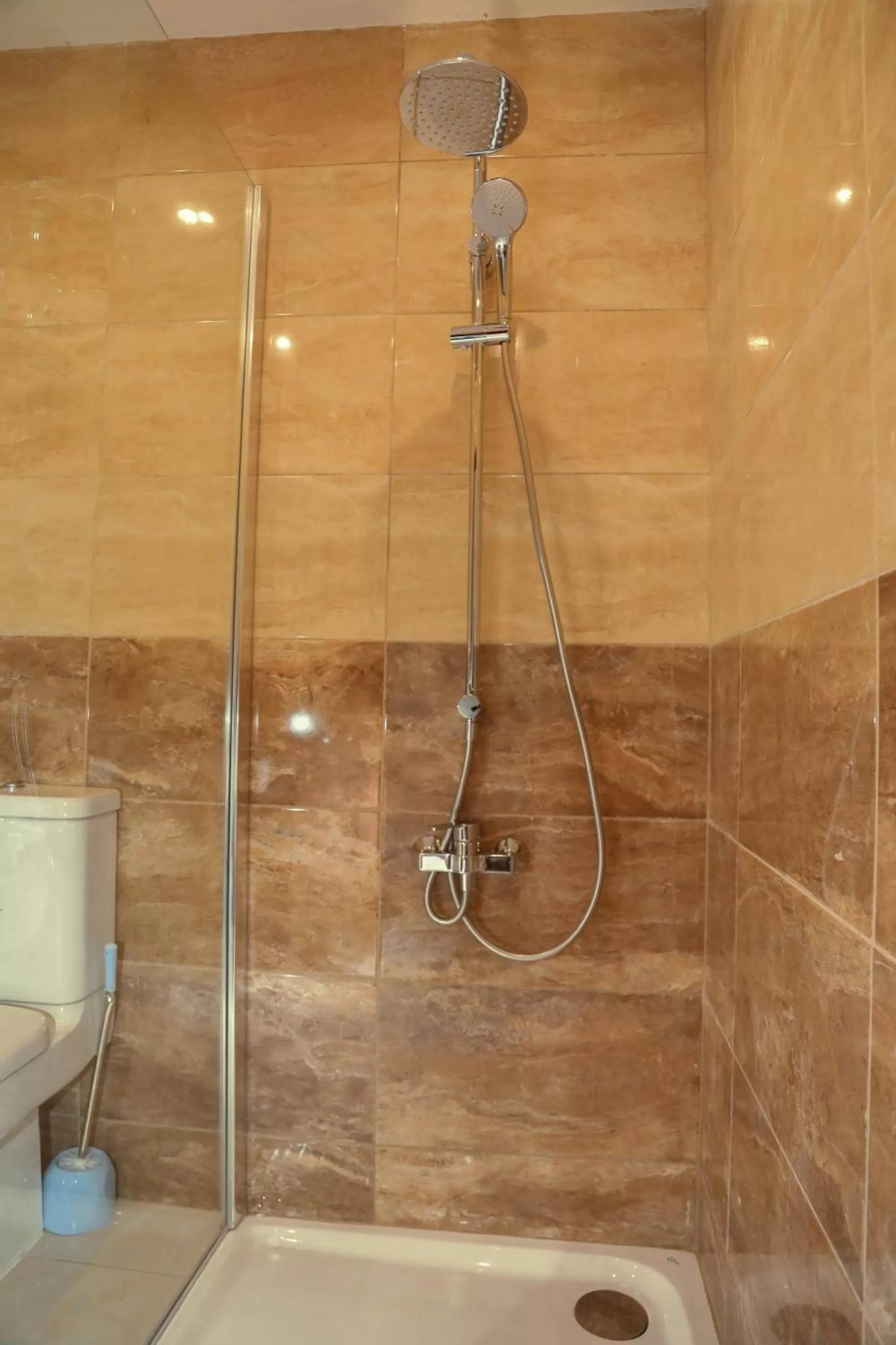 Shower in Riviera Taouyah Hotel