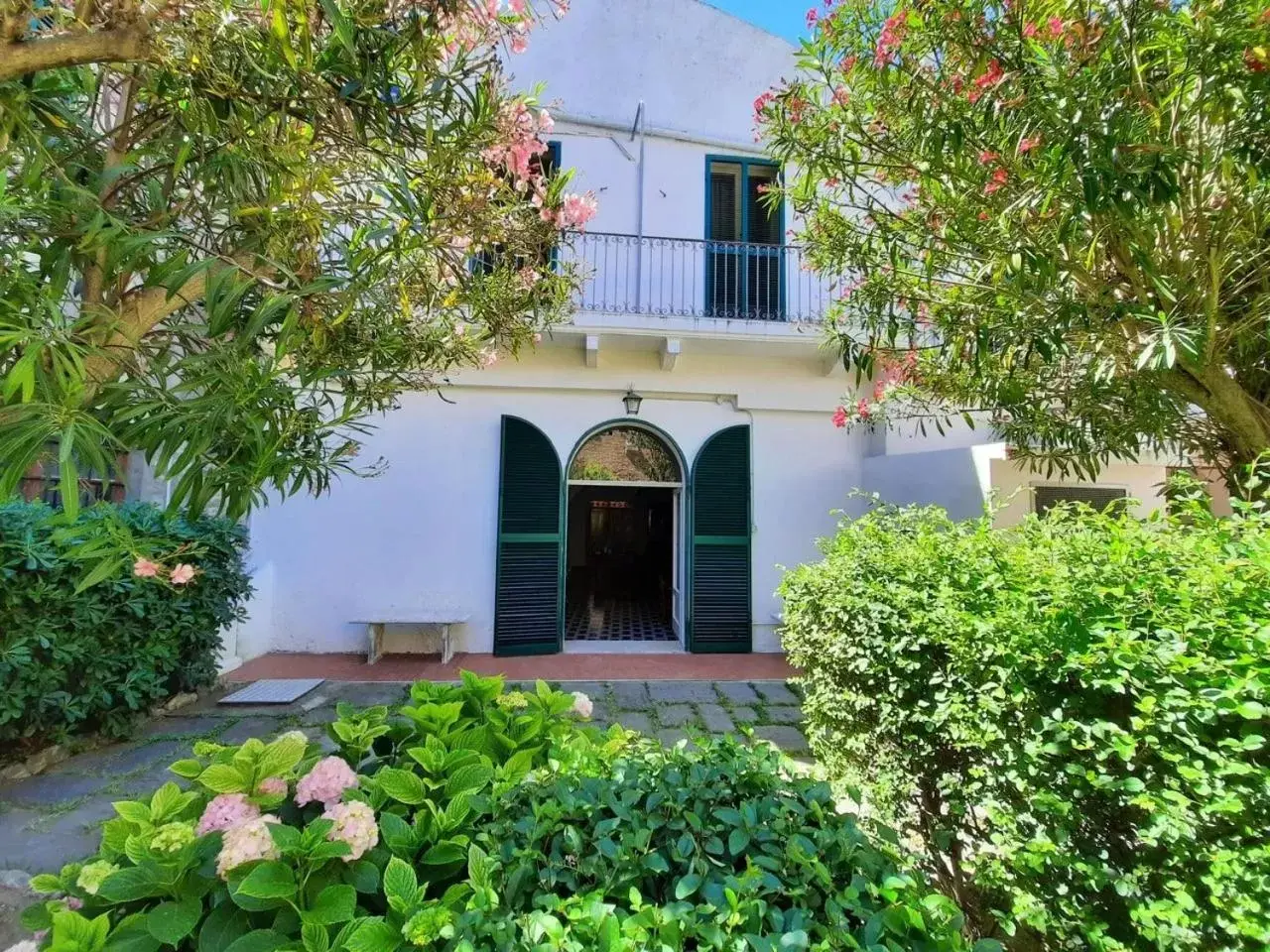 Garden, Property Building in Il Giardino Nascosto B&B Garden, Property Building in Il Giardino Nascosto B&B