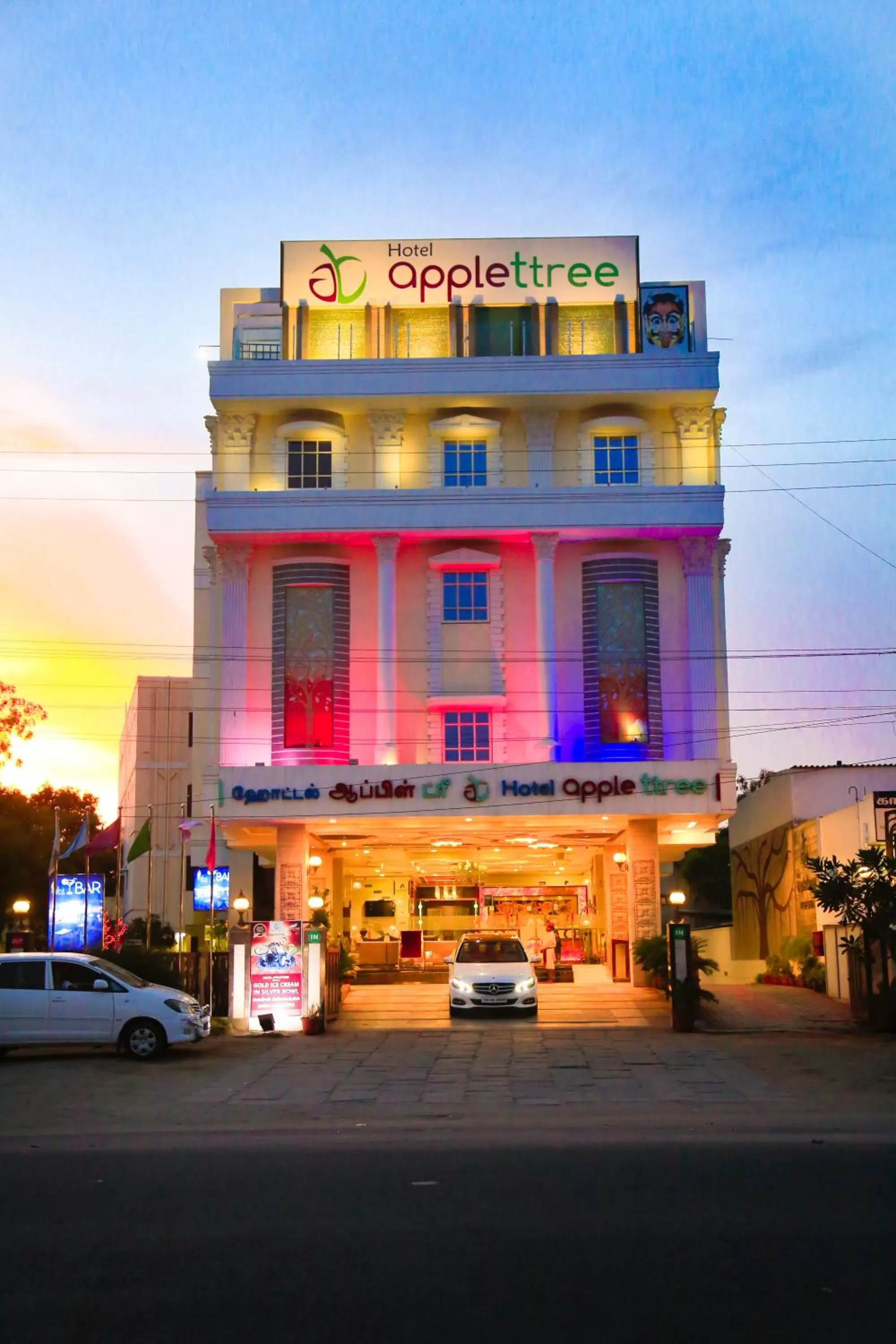 Facade/entrance in Hotel AppleTtree