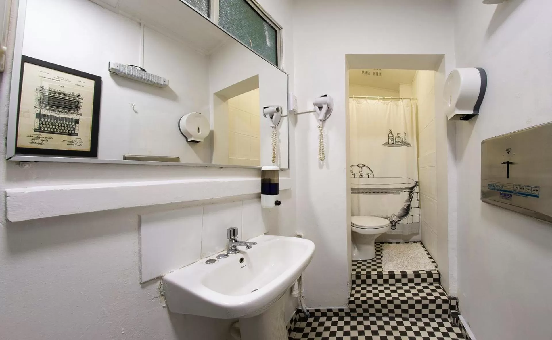 Bathroom in Etnico Bío Bío Hotel