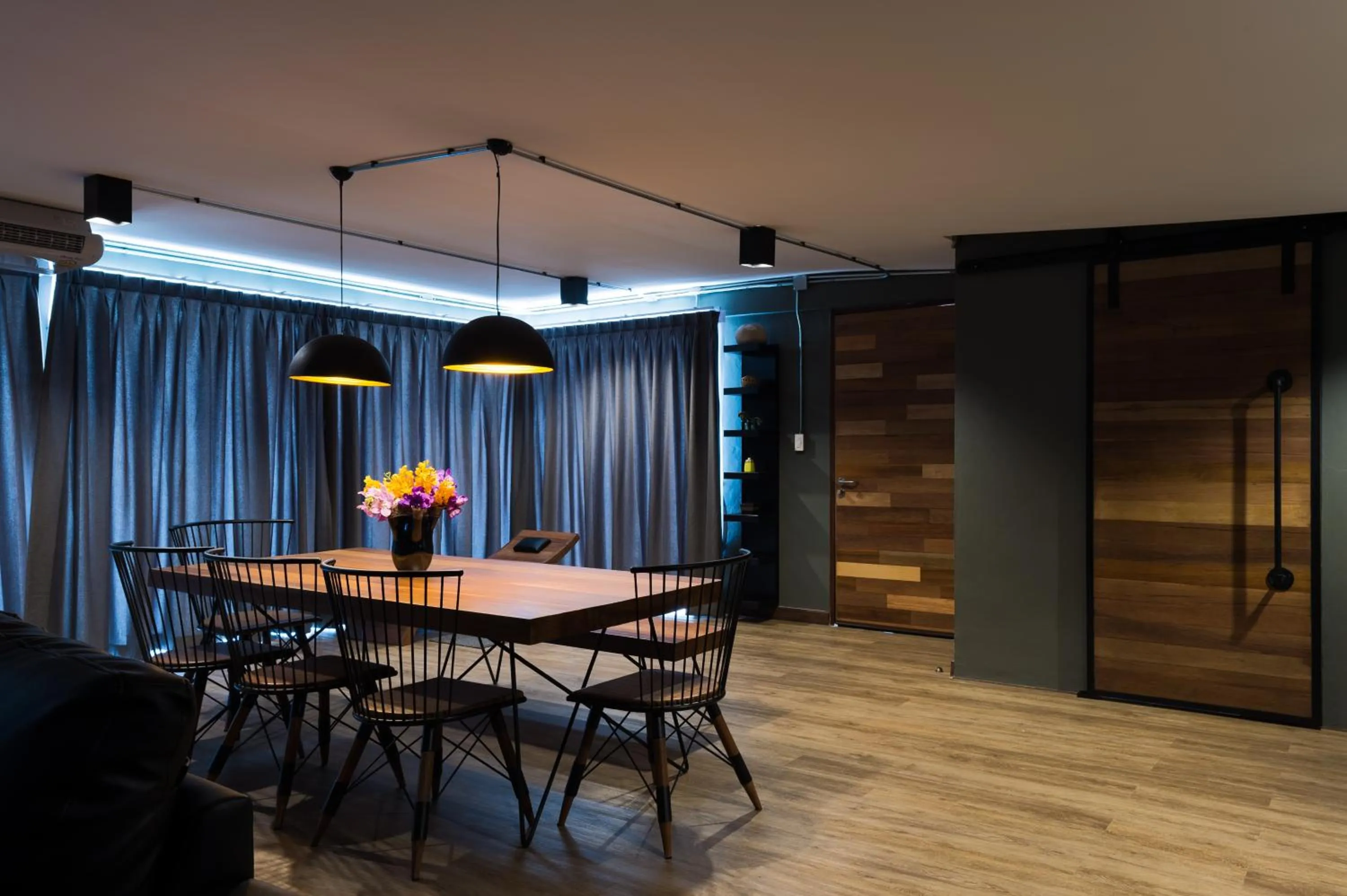 Dining area in Nord Studio